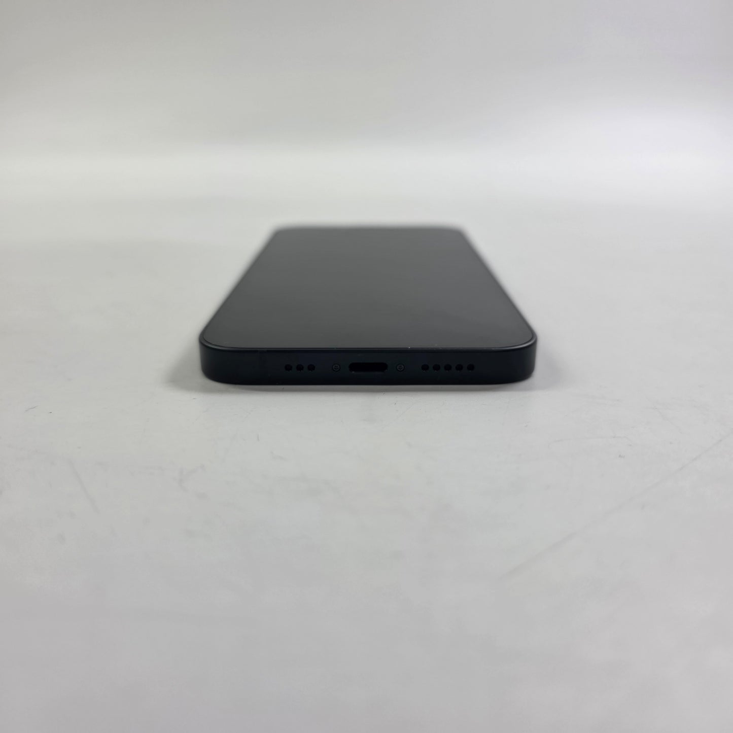 Factory Unlocked Apple iPhone 13 128GB Midnight MLA23LL/A