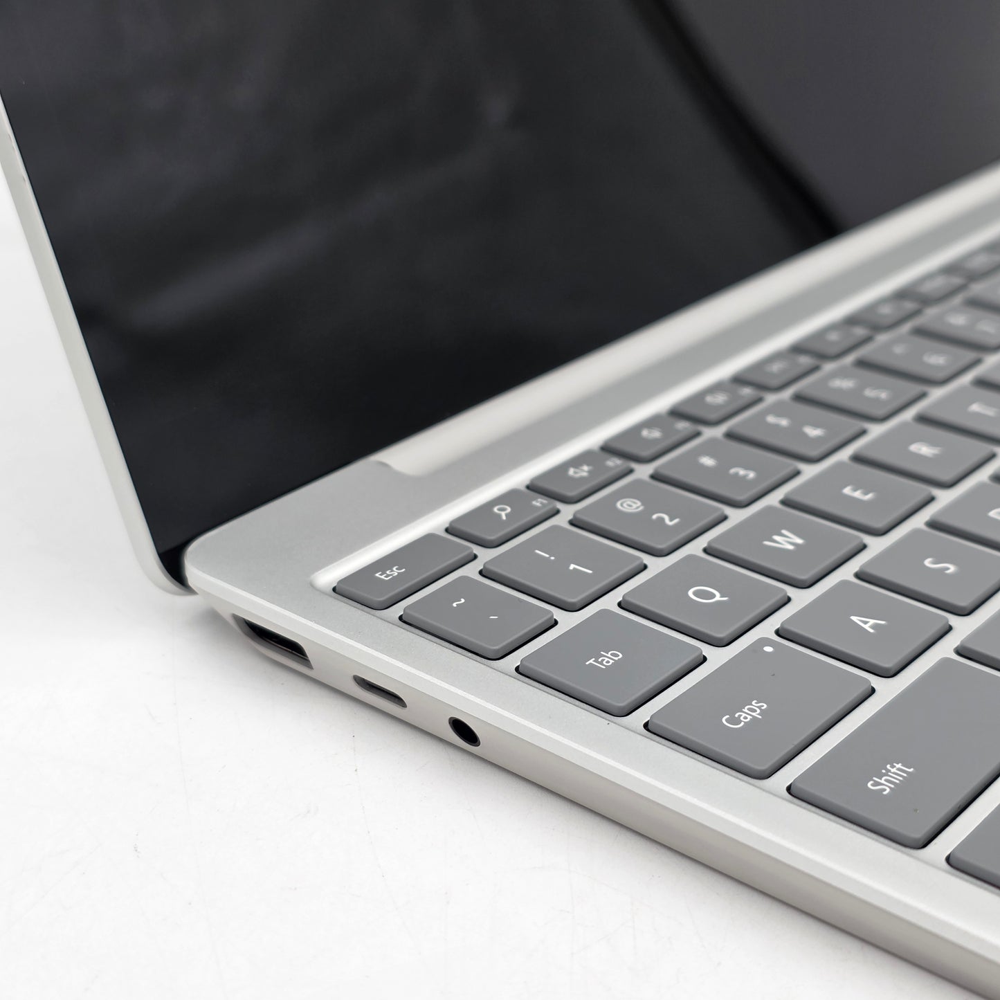 Microsoft Surface Go 2 1943 12.4" i5-1035G1 1.0GHz 16GB RAM 256GB SSD