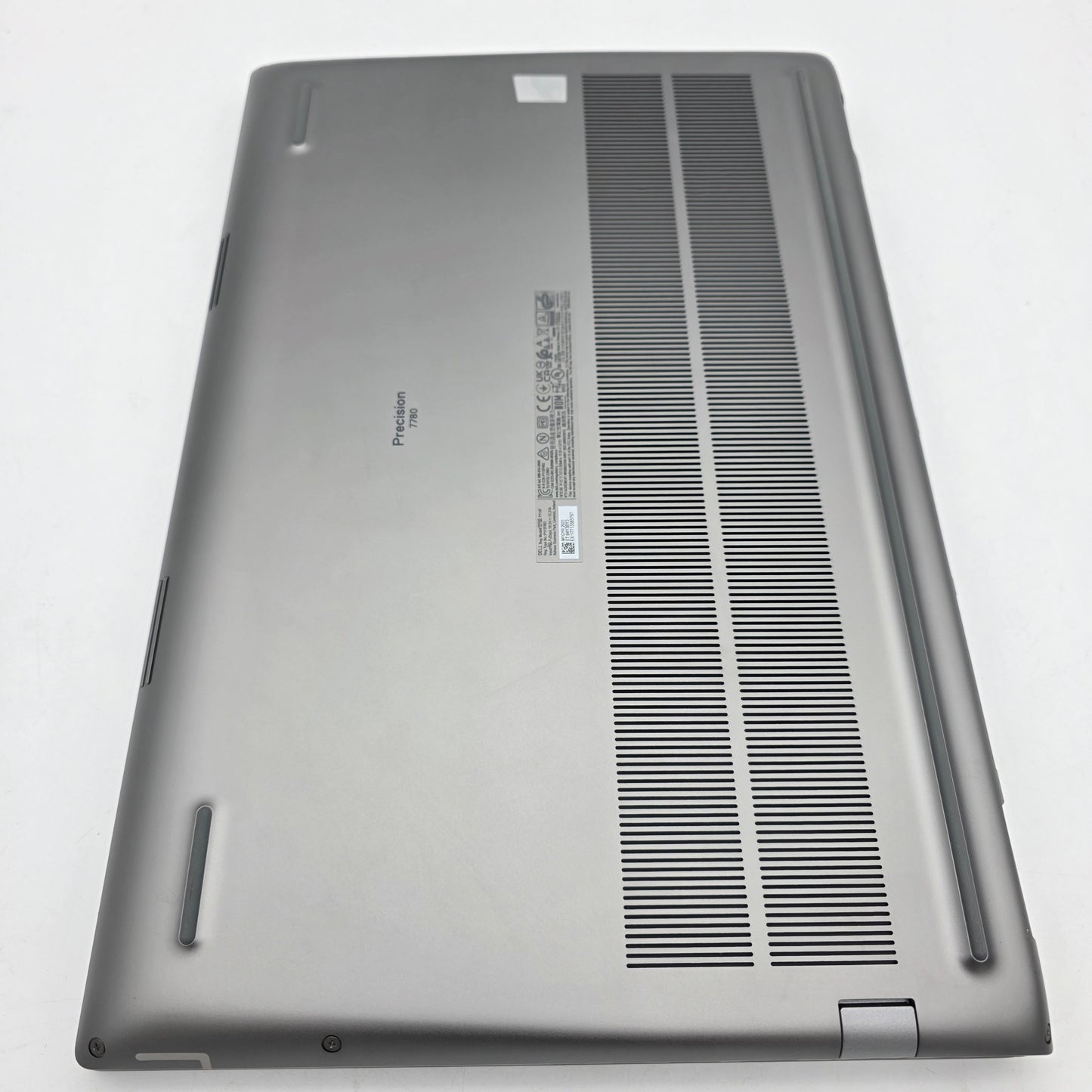 Dell Precision 7780 17.3"  i7-13850HX 2.1GHz 32GB RAM 512GB SSD RTX A1000