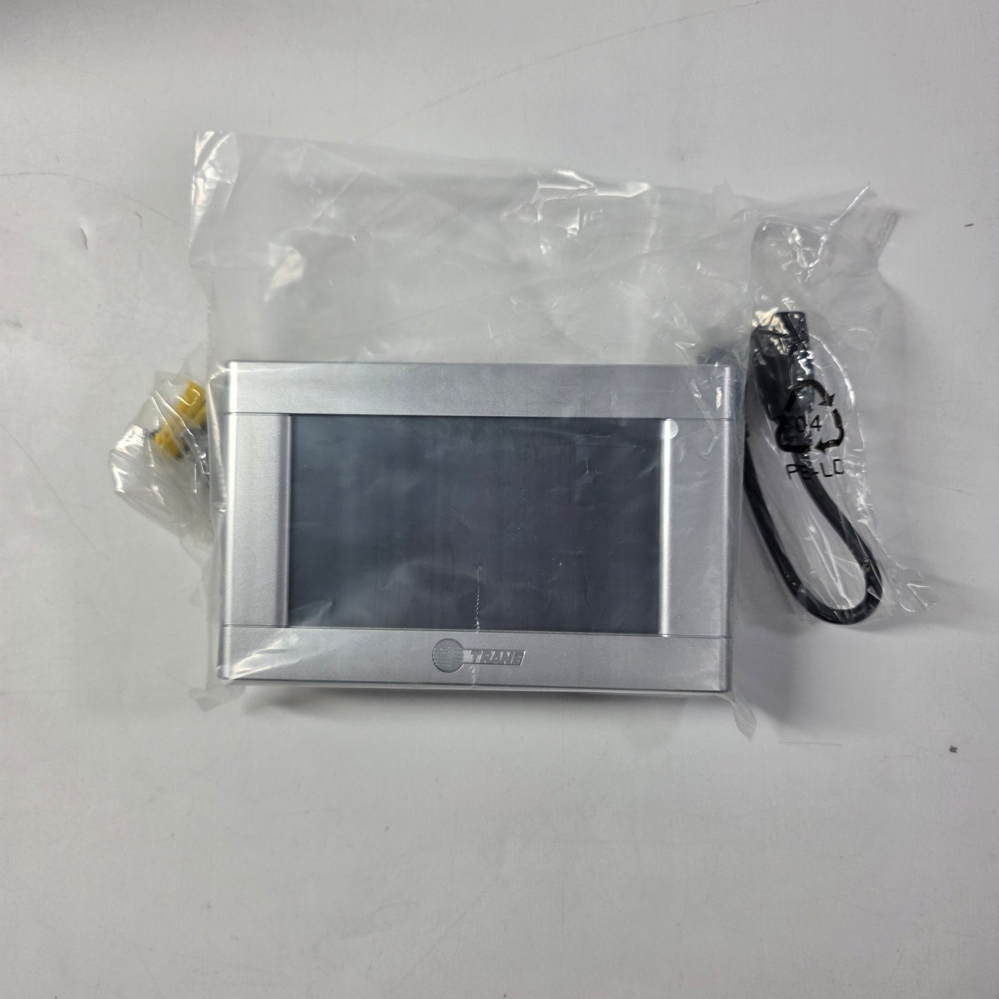 TRANE XL824 Smart Thermostat