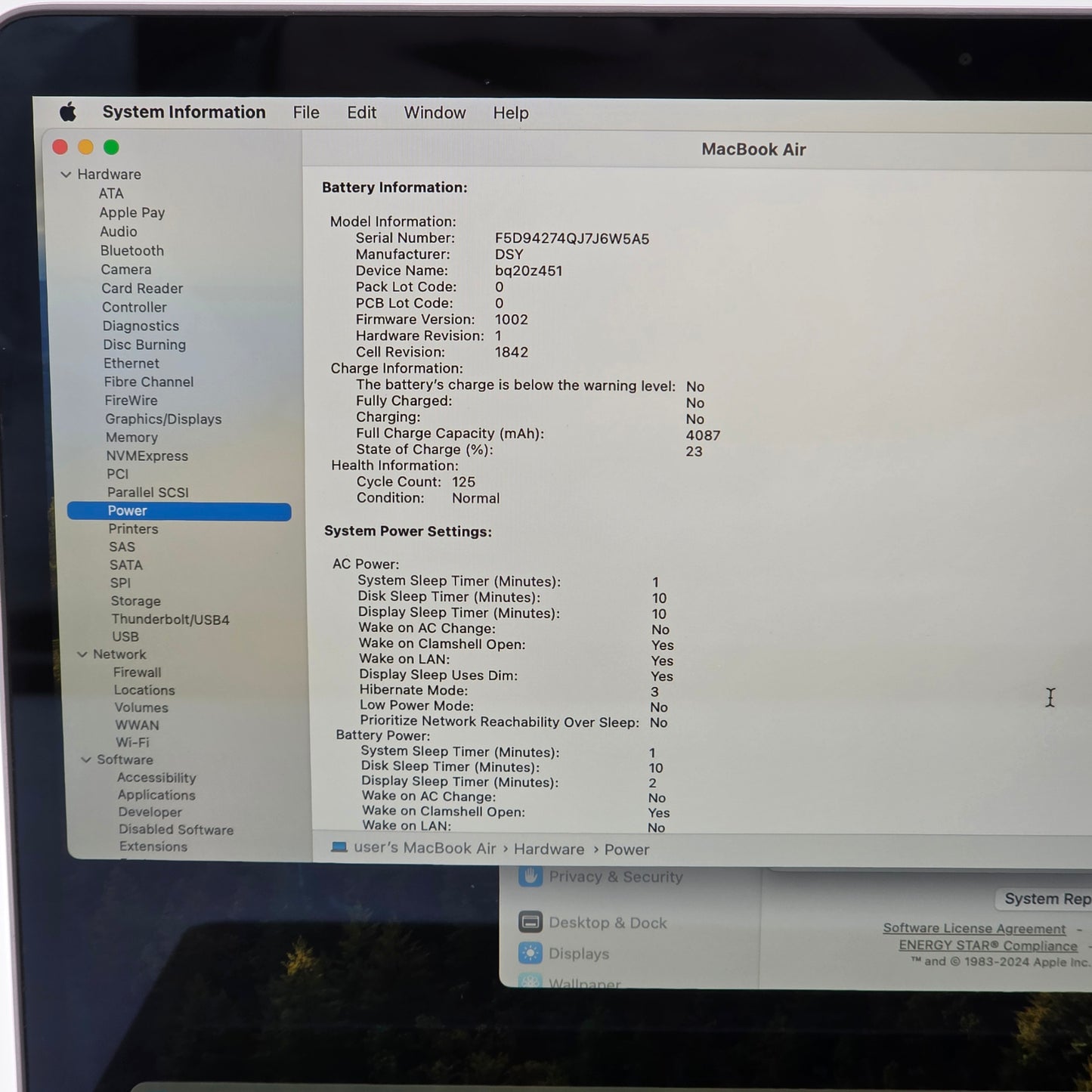 2019 Apple MacBook Air 13.3" i5 1.6GHz 8GB RAM 128GB SSD Space Gray A1932