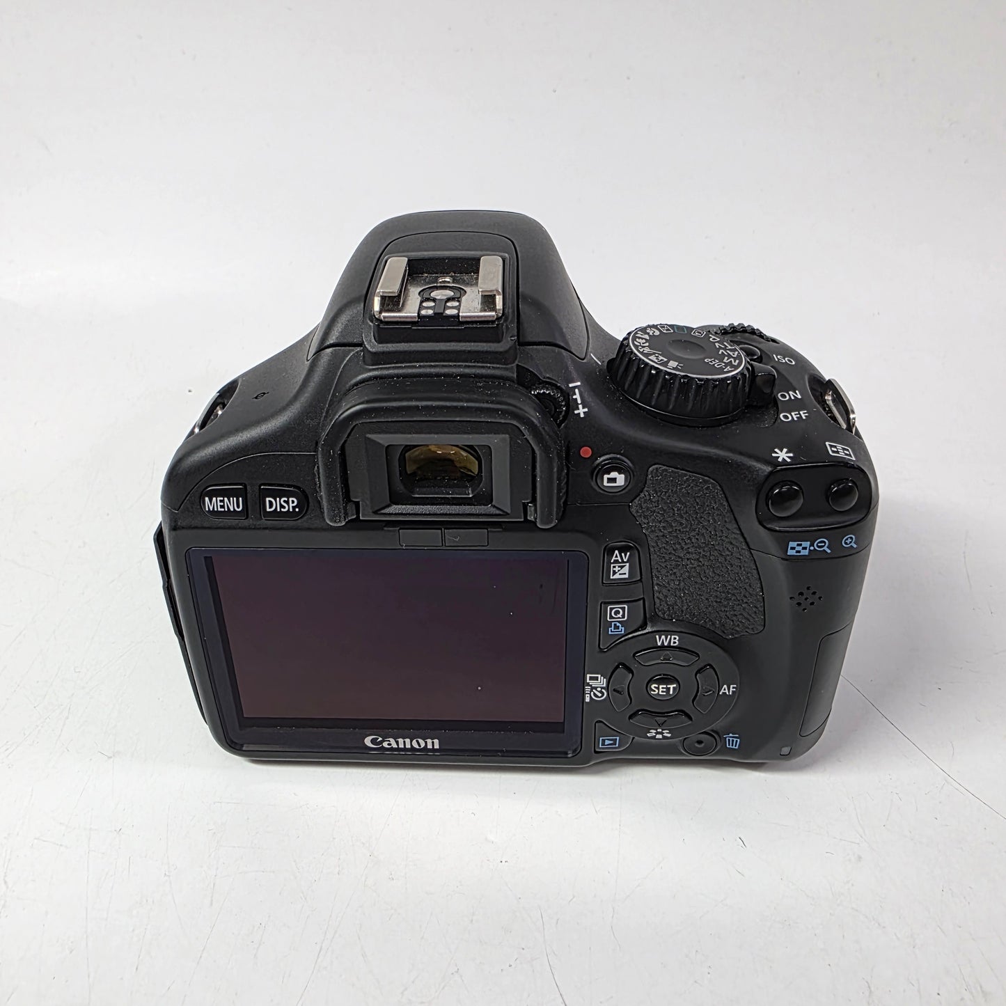 Canon EOS Rebel T2i 18.0MP Digital SLR DSLR Camera