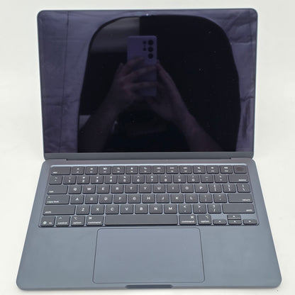 New 2025 Apple MacBook Air 13.3" M4 8C GPU 4.5GHz 16GB RAM 256GB SSD A3240