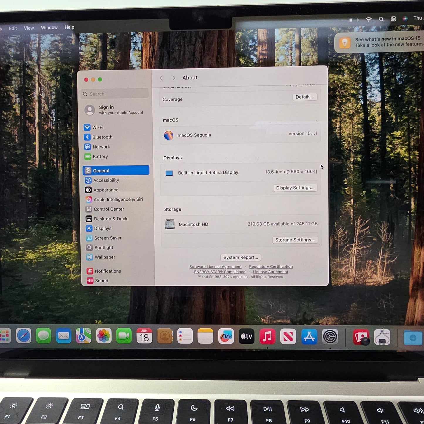 2022 Apple MacBook Air 13.6" M2 8C GPU 3.5GHz 8GB RAM 256GB SSD MLY13LL/A