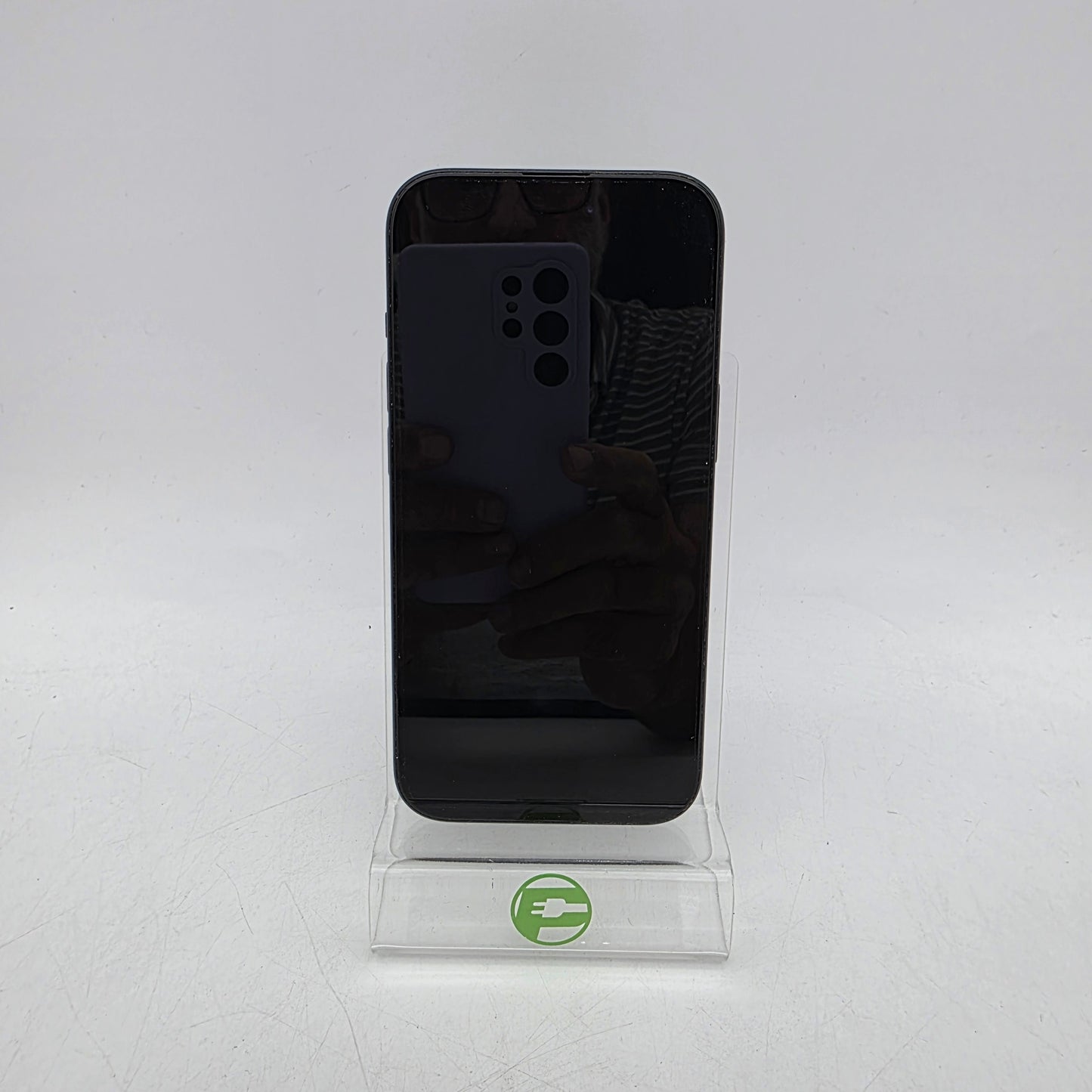 Unlocked Apple iPhone 15 128GB 18.6.1 Black A2846