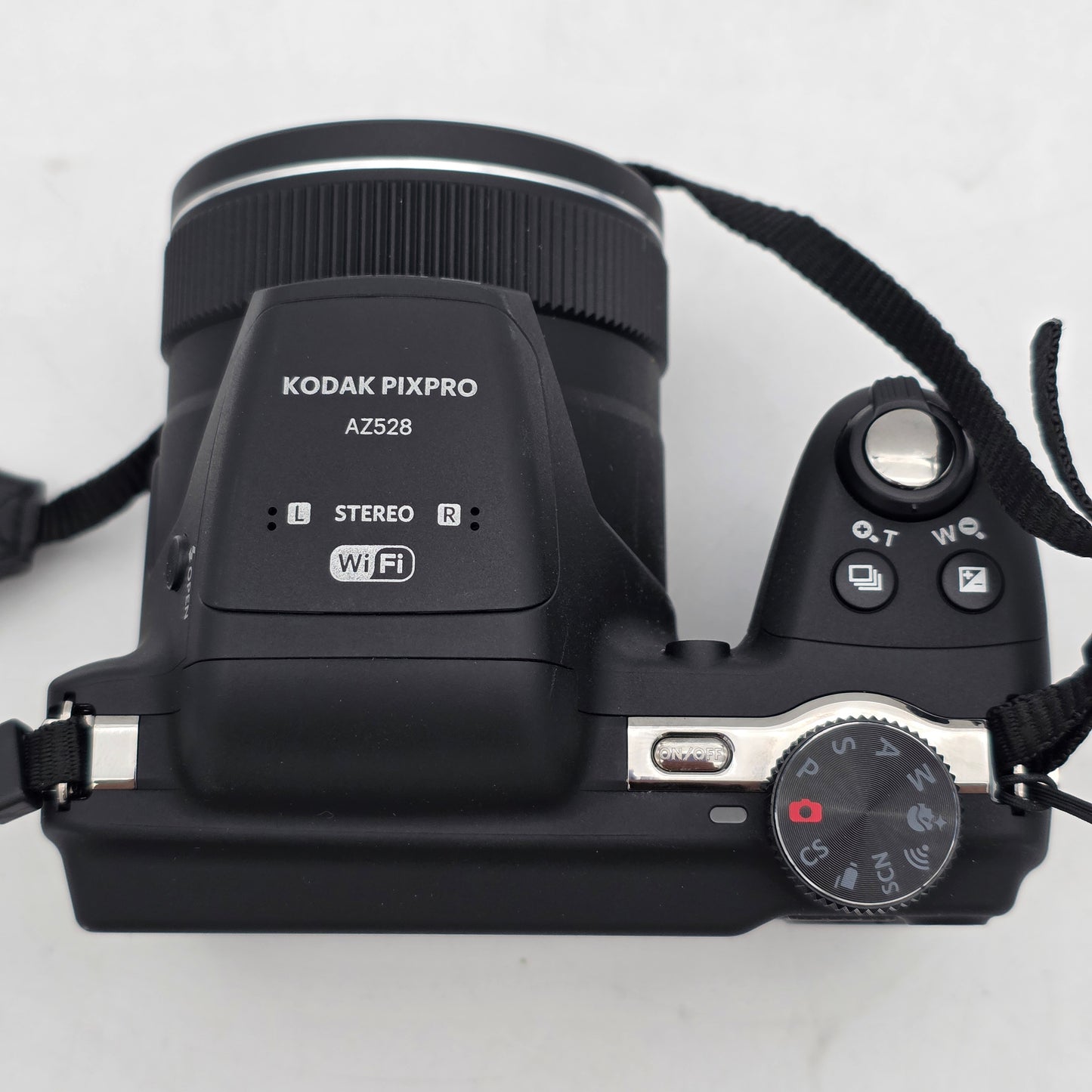 Kodak PIXPRO AZ528 16.0MP Digital Camera