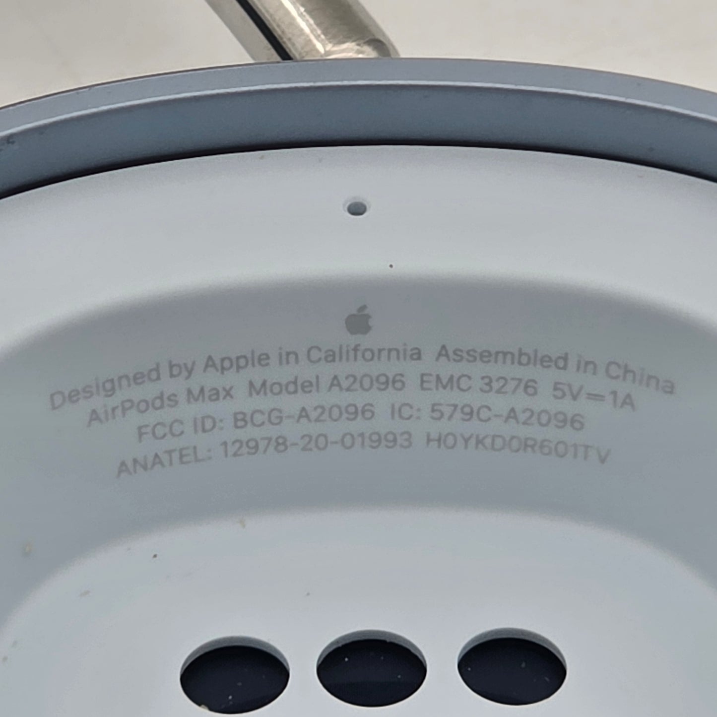 Apple AirPods Max Wireless Over-Ear Headphones Sky Blue MGYL3AM/A