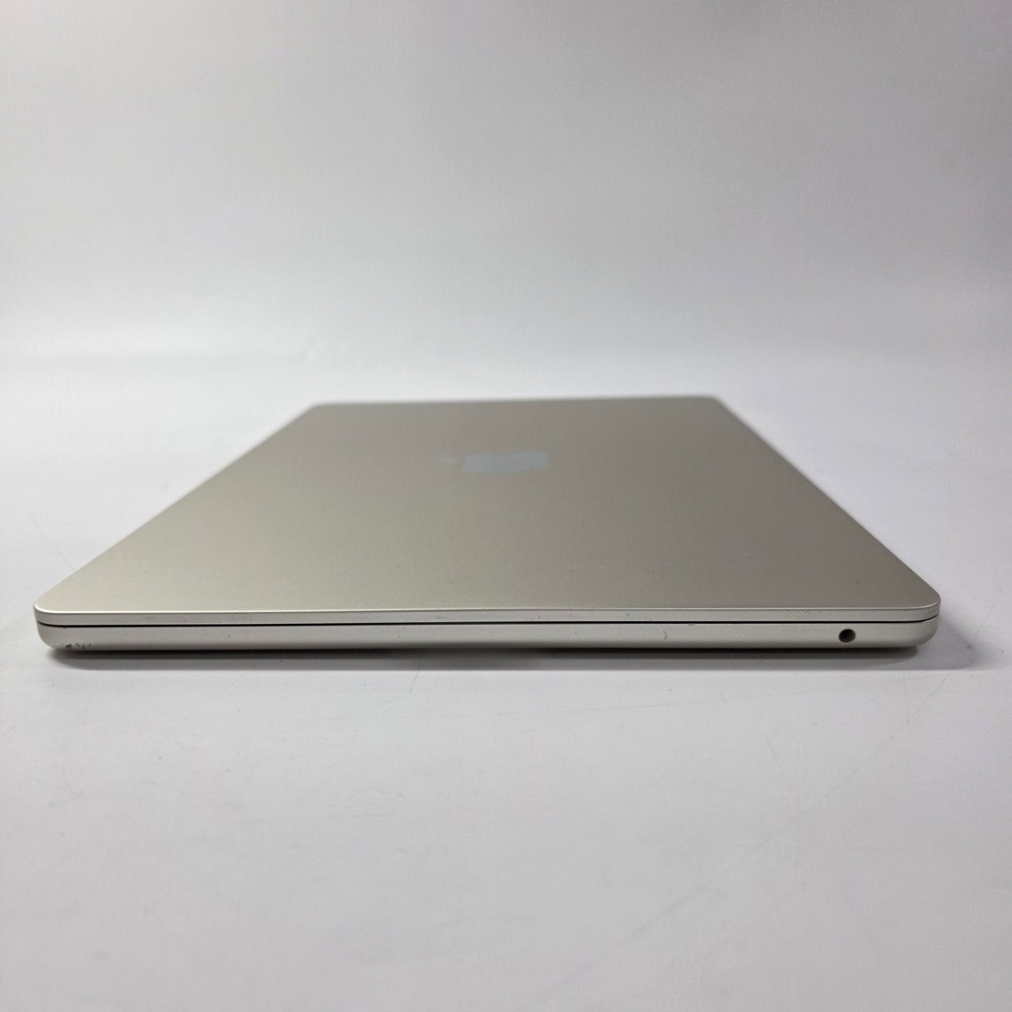 2022 Apple MacBook Air 13.6" M2 8C GPU 3.5GHz 8GB RAM 256GB SSD MLY13LL/A