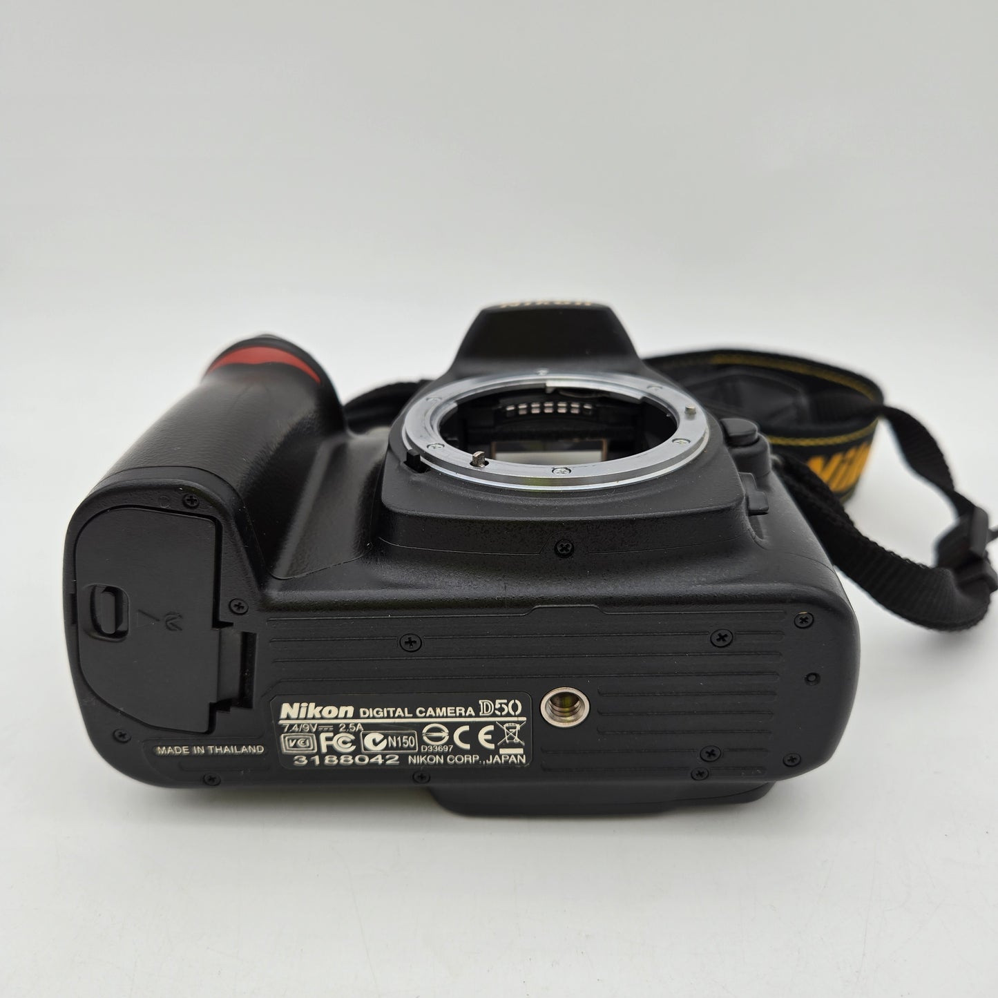 Nikon D50 6.1MP Digital SLR DSLR Camera Body Only