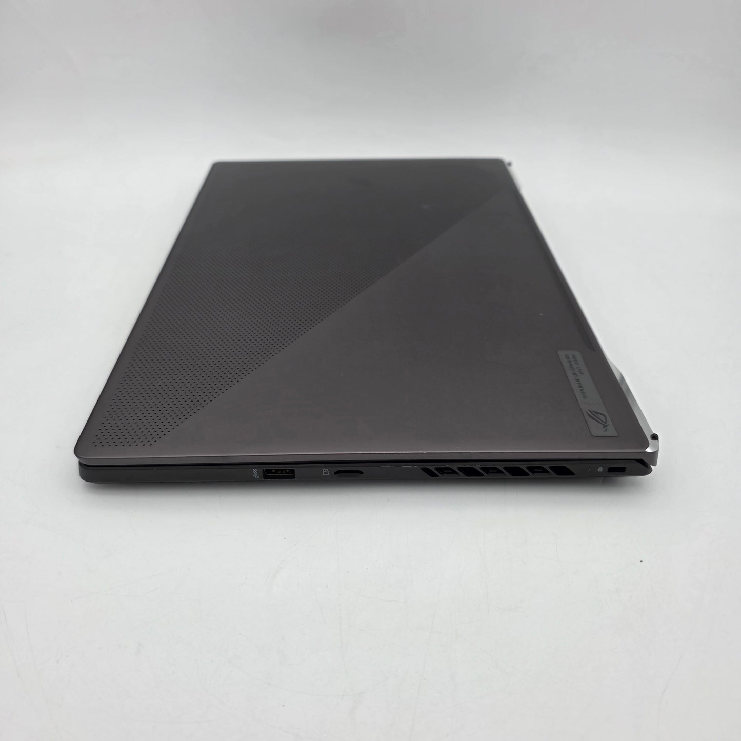 Asus ROG Zephyrus G15 GA503Q Ryzen 9 5900HS 16GB RAM 1TB SSD GeForce RTX 3070