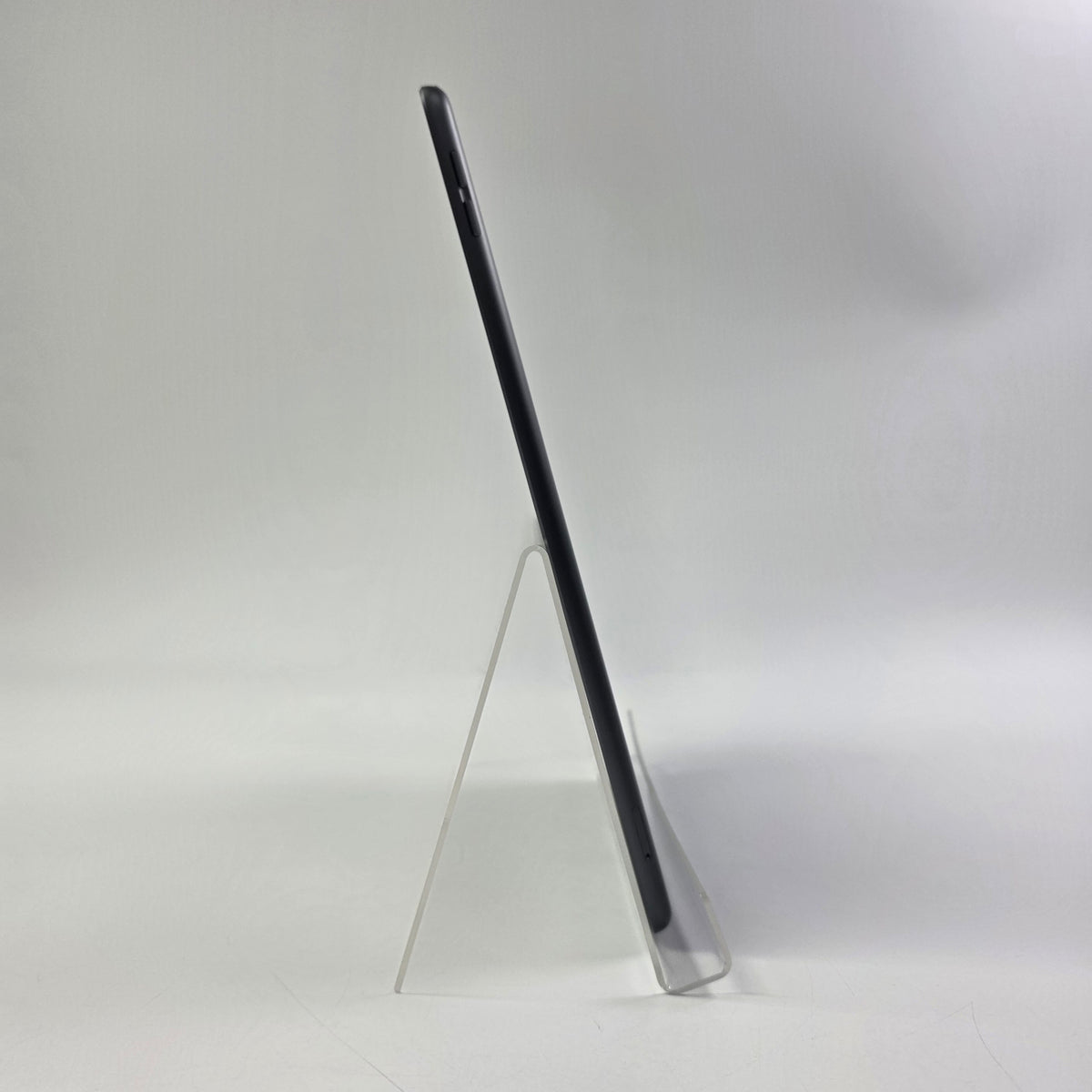 Factory Unlocked Apple iPad 8th Gen 32GB Space Gray MYMP2LL/A