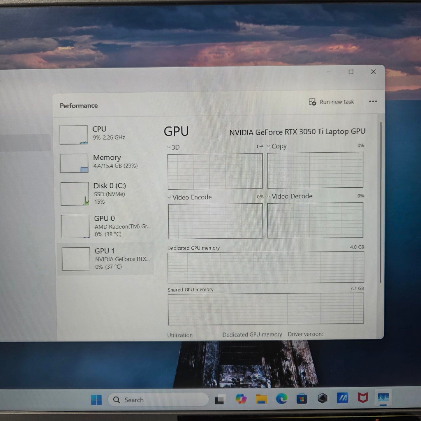 Asus ROG Strix G15 15.6" Ryzen 7 4800H 2.9GHz 16GB RAM 1TB GeForce RTX 3050 Ti