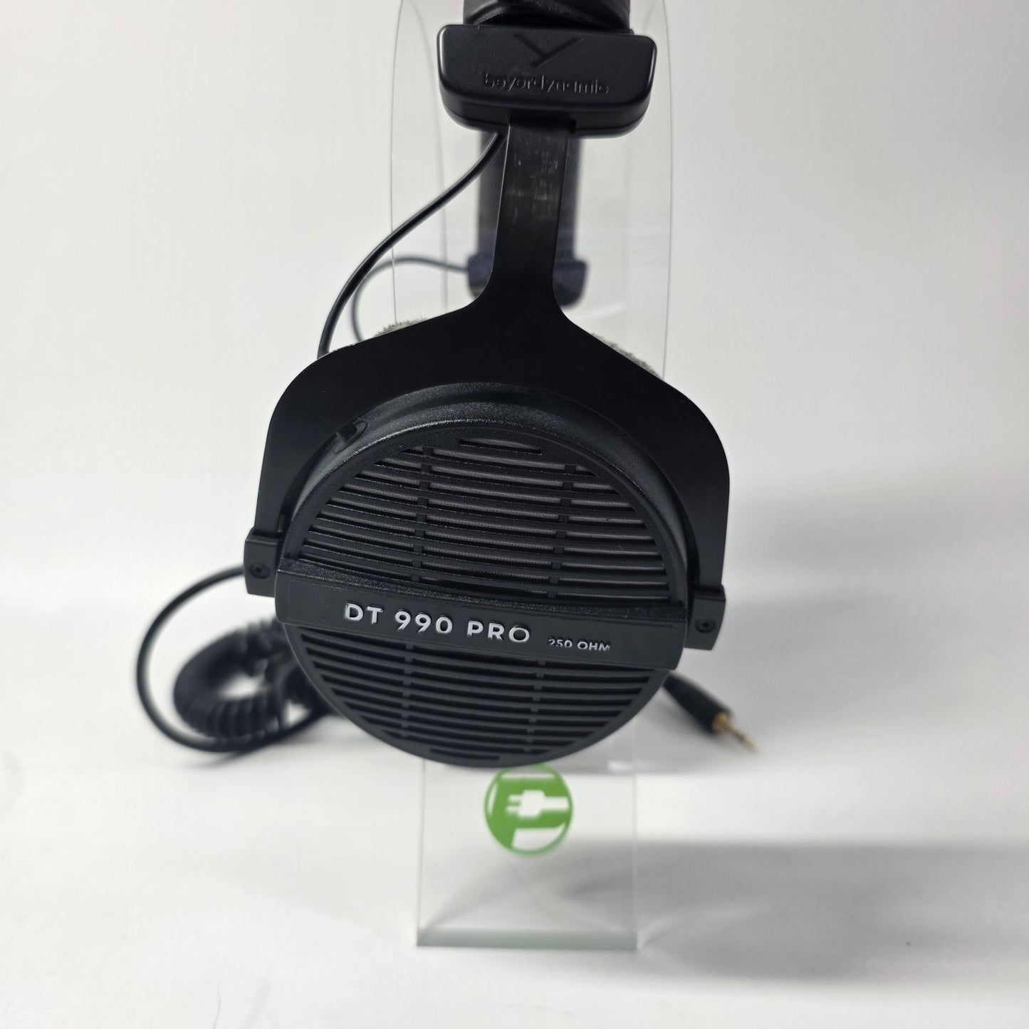 Beyerdynamic DT 990 Pro Professional Studio Headphone Black 483966