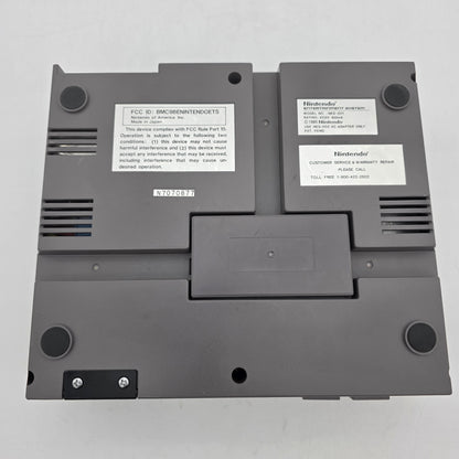 Nintendo Entertainment System NES Video Game Console NES-001 Gray