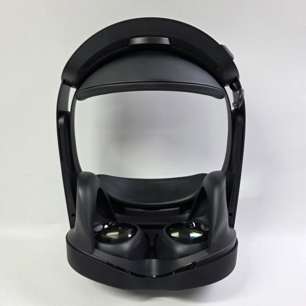 Meta Quest Pro 256GB Standalone All-in-One VR Headset DK94EC