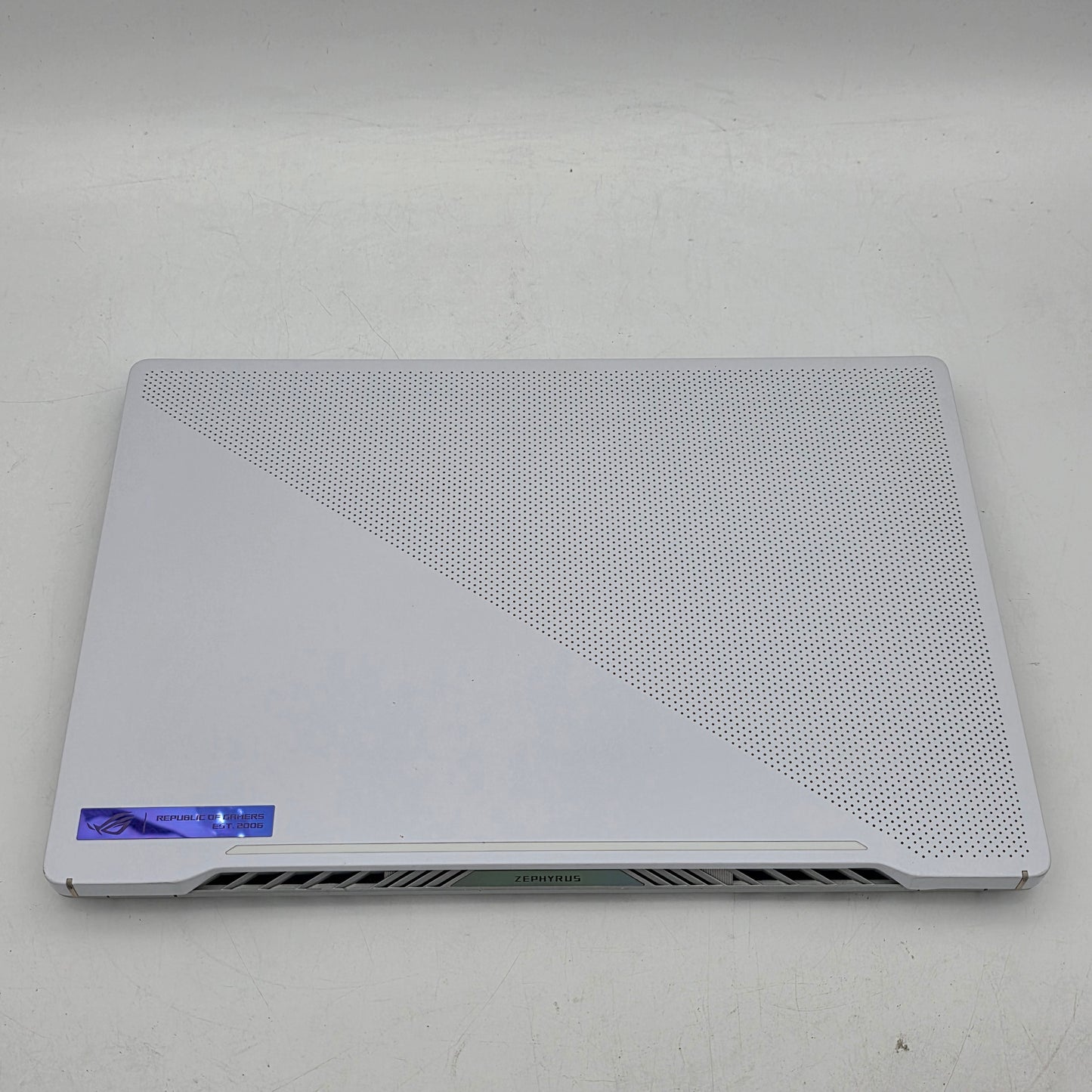 ASUS Zephyrus G14 GA401QM 14" Ryzen 9 5900HS 3.3GHz 16GB RAM 1TB SSD RTX 3060