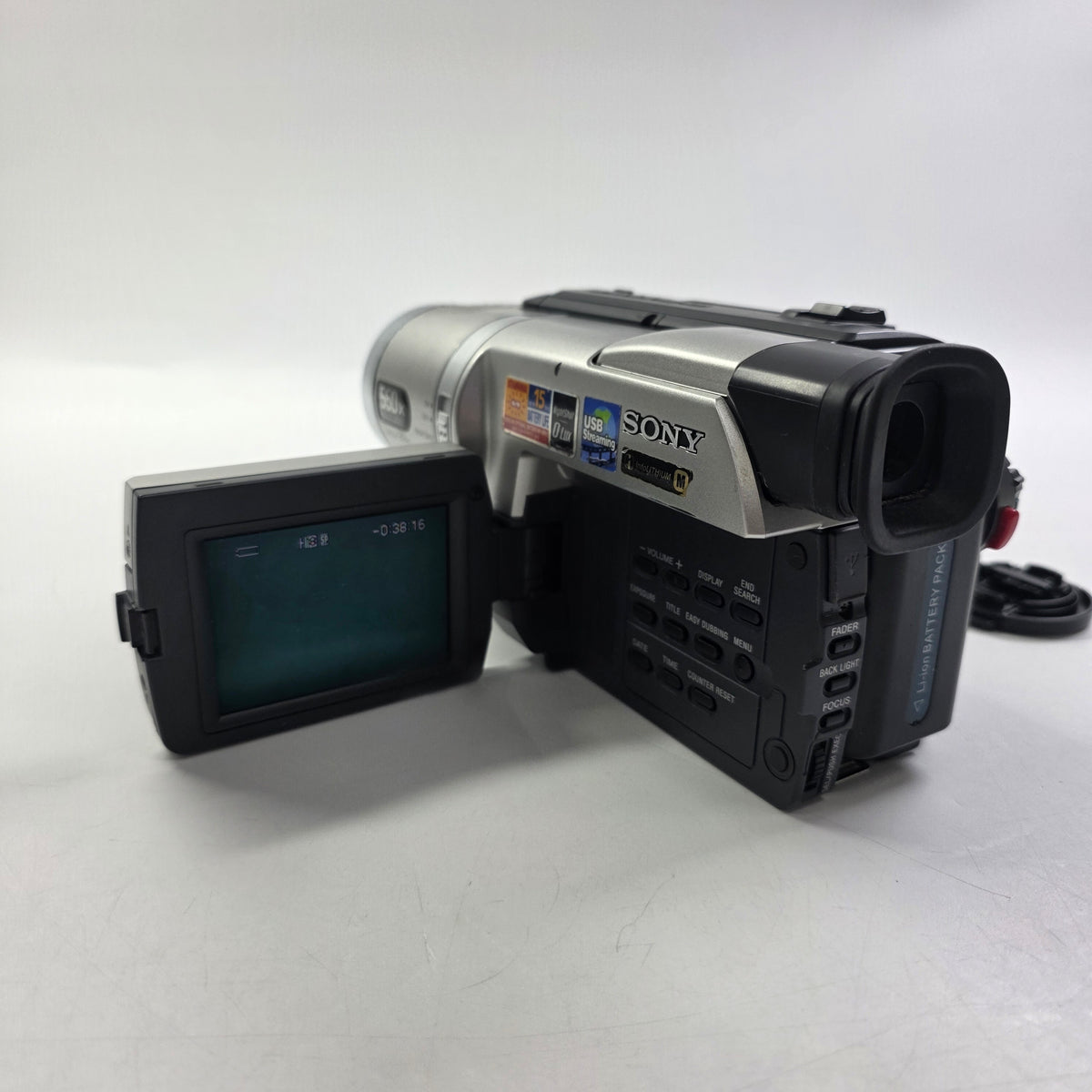 Sony CCD-TRV608 9.2MP Compact Digital Camera