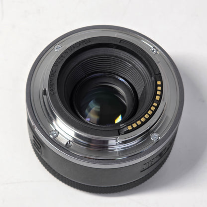 Canon EOS R8 24.2MP Digital SLR DSLR Camera With Extras