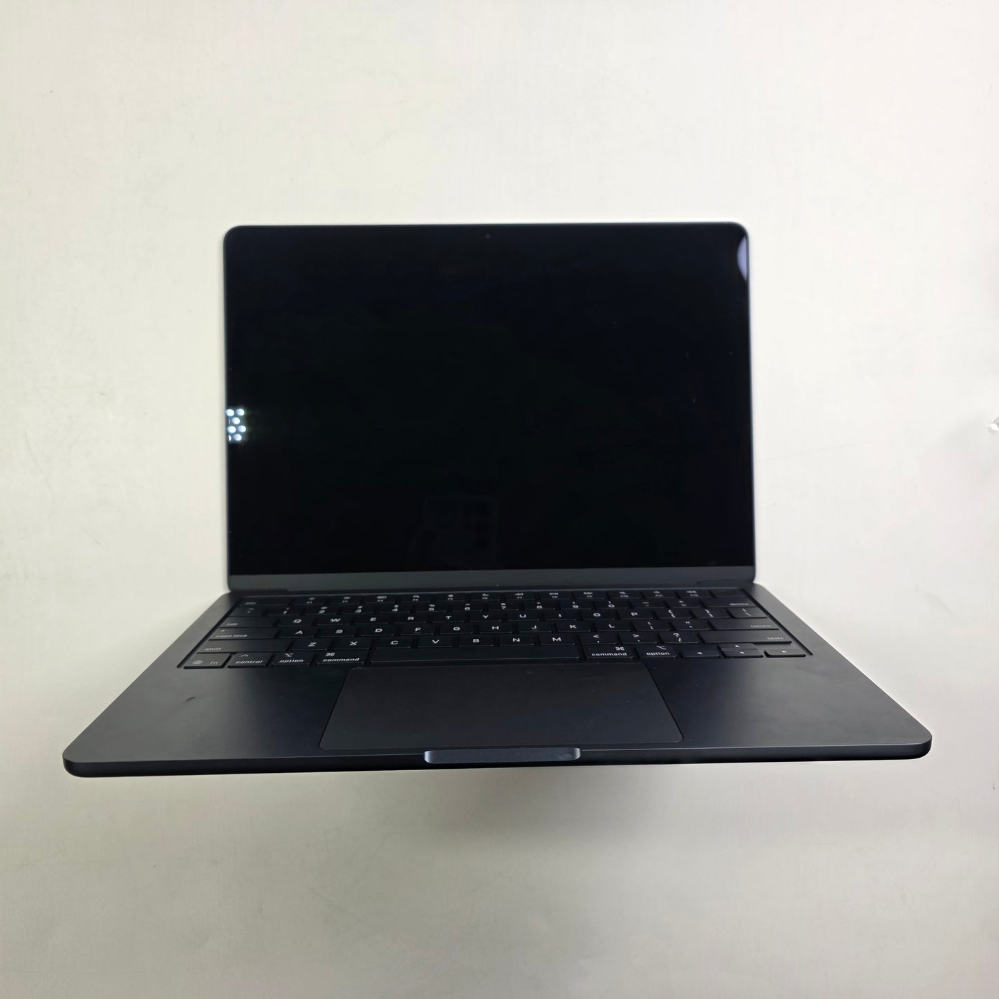 2025 Apple Macbook Air 13.6" M4 8C GPU 4.5GHz 16GB RAM 256GB SSD A3240