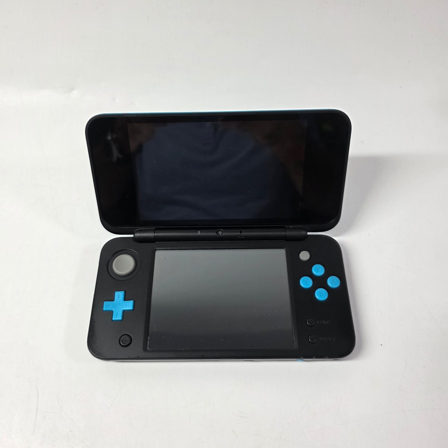 New Nintendo 2DS XL Handheld Game Console JAN-001 Black/Blue
