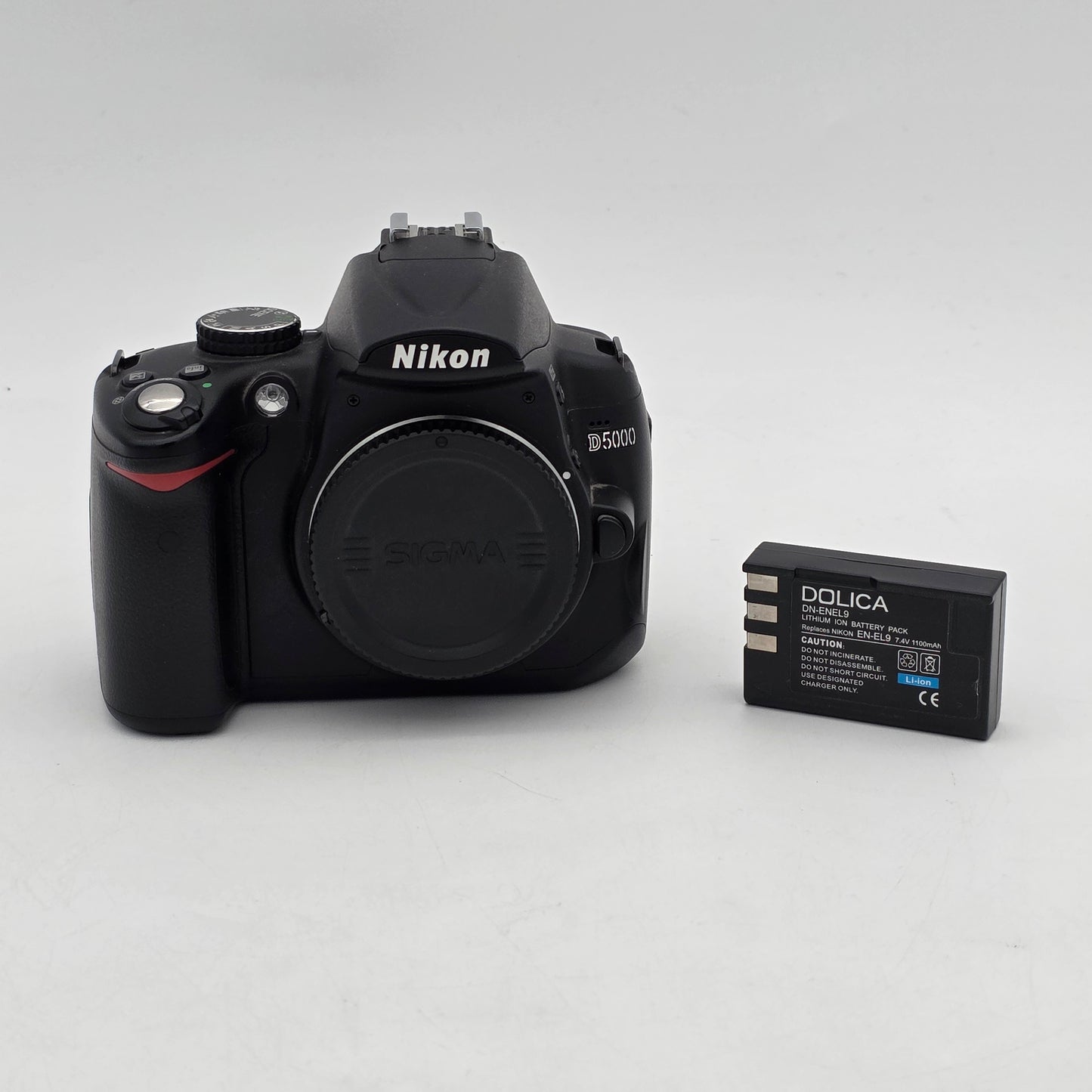 Nikon D5000 12.3MP DSLR Camera