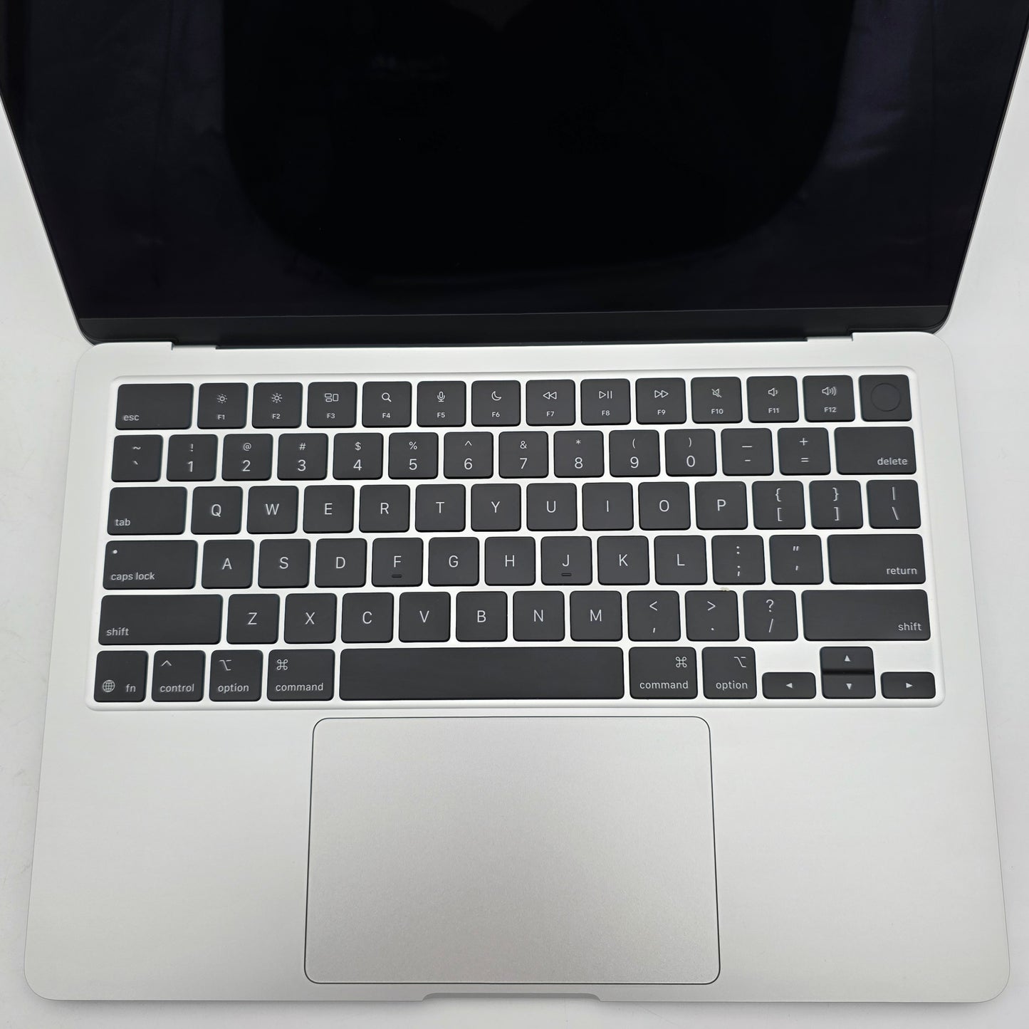 2025 Apple MacBook Air 13.6" M4 8C GPU 4.5GHz 16GB RAM 256GB SSD MW0W3LL/A