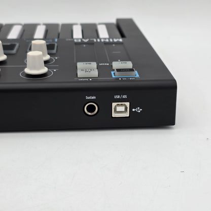 Arturia Minilab Universal Midi Controller MKII