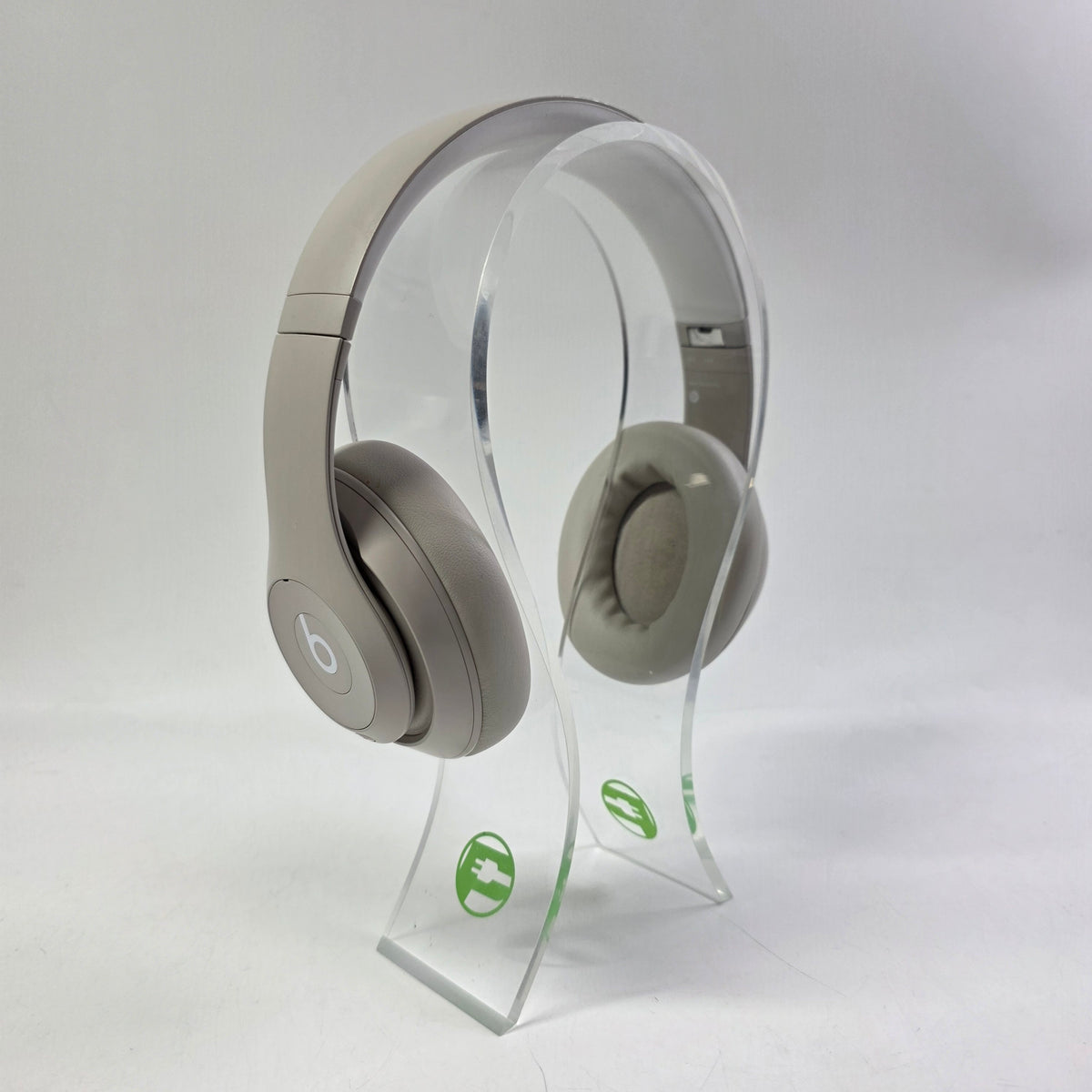 Beats Studio Pro Wireless Over-Ear Bluetooth Headphones Club White