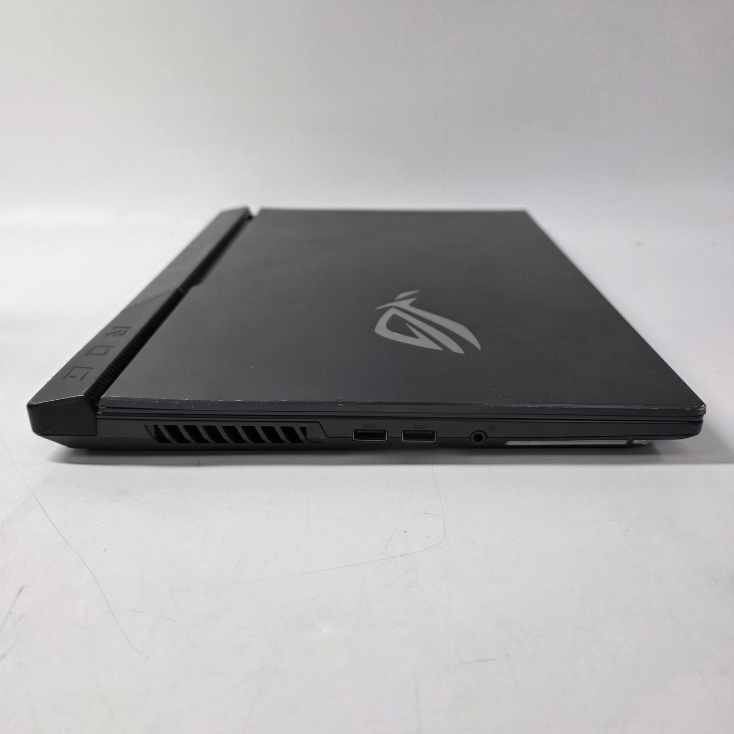 Asus ROG Strix G15 15.6" Ryzen 7 4800H 2.9GHz 16GB RAM 1TB GeForce RTX 3050 Ti