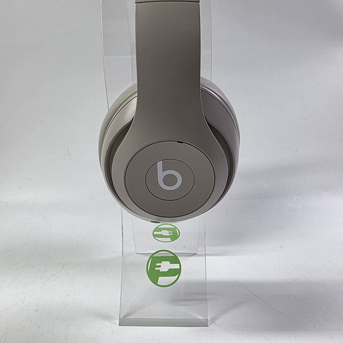 Beats Studio Pro Wireless Over-Ear Bluetooth Headphones Club White