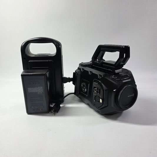 Blackmagic Design USRA MINI CINEURSAMUPRO12K 8.9 EF 4K Digital Camera *BODY ONLY*