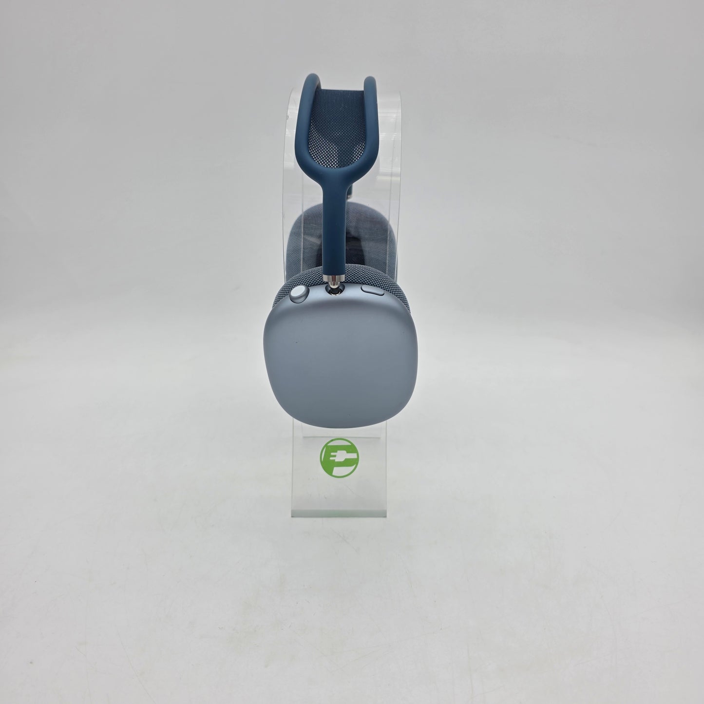 Apple AirPods Max Wireless Over-Ear Headphones Sky Blue MGYL3AM/A