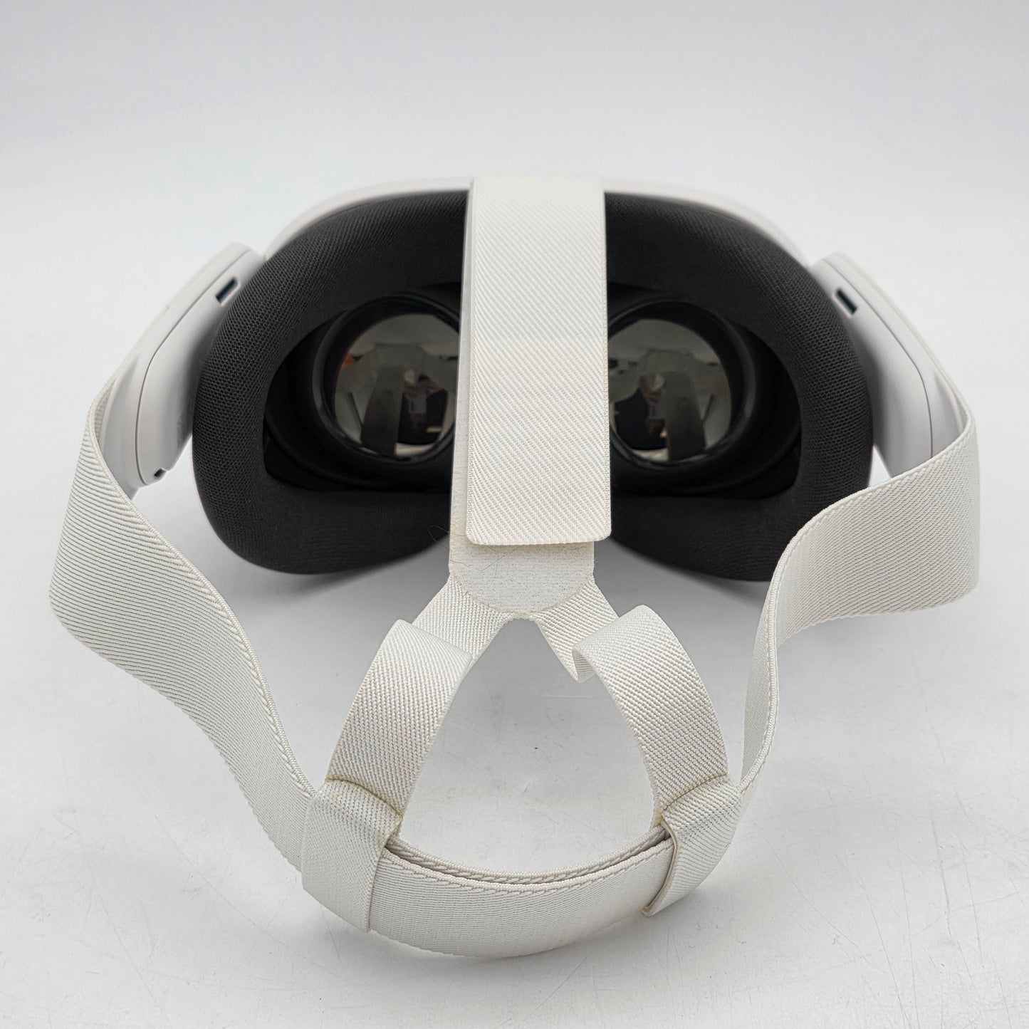 Meta Quest 3 128GB Standalone All-in-One VR Headset S3A