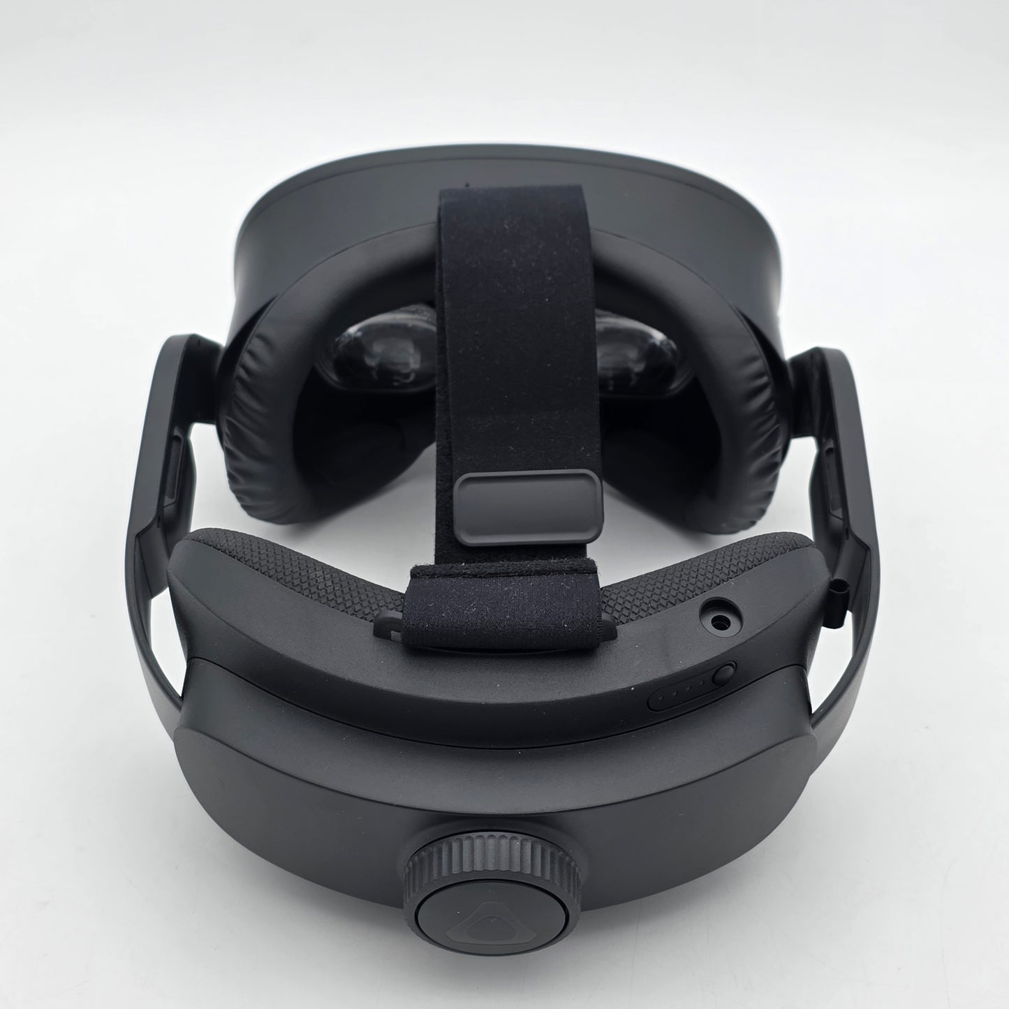 HTC Vive Focus 3 128GB Virtual Reality Headset 2QA4100