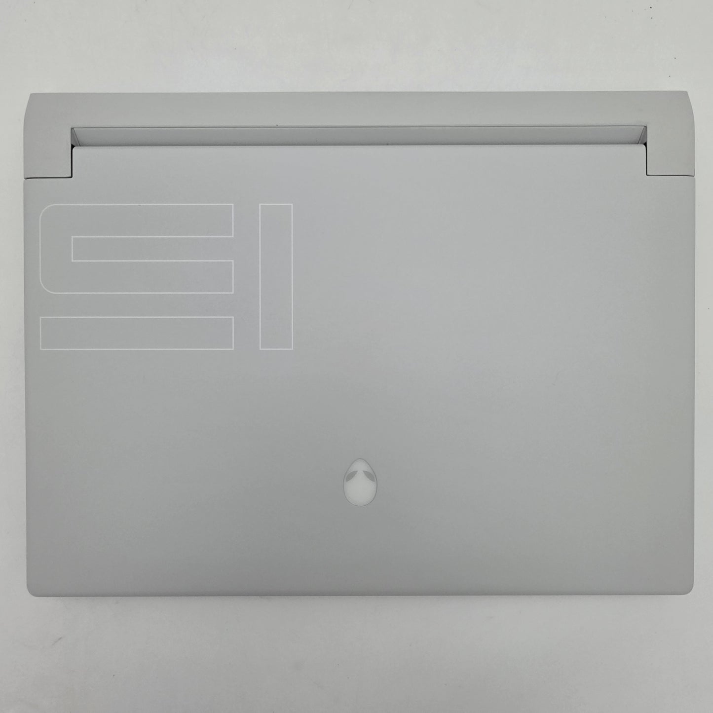 Alienware X15 R1 15.6" i9-11900H 2.5GHz 32GB RAM 2TB SSD GeForce RTX 3080