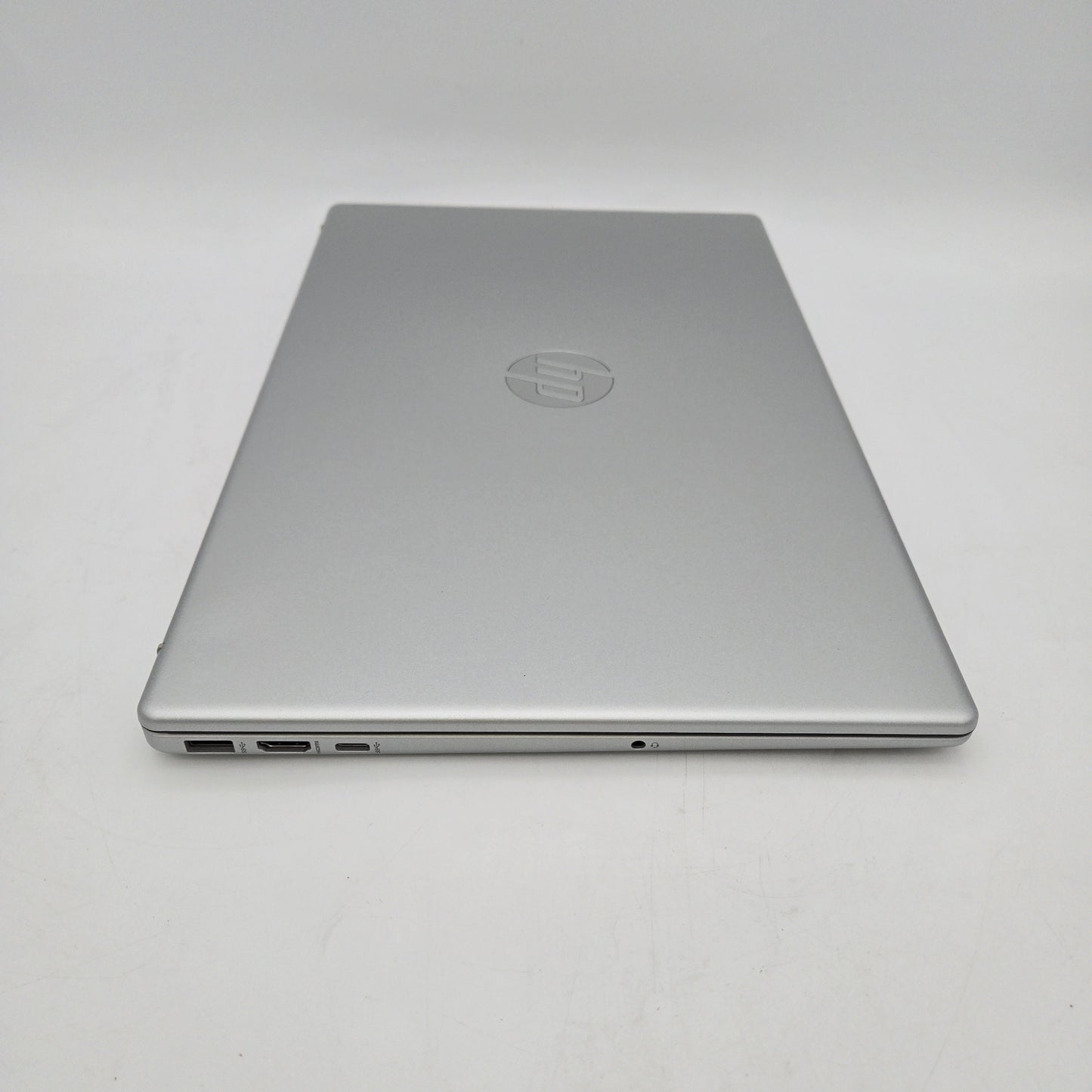 HP Laptop 15-FC0025DX 15" AMD Ryzen 5 7520U 2.8GHz 8GB RAM 512GB SSD