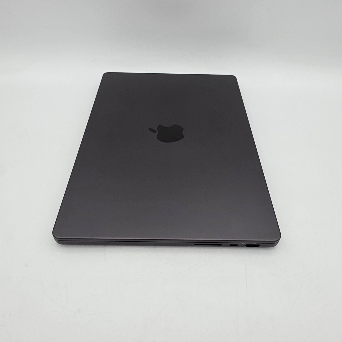 2024 Apple MacBook Air 14" M4 4.5GHz 16GB RAM 512GB SSD MW2U3LL/A