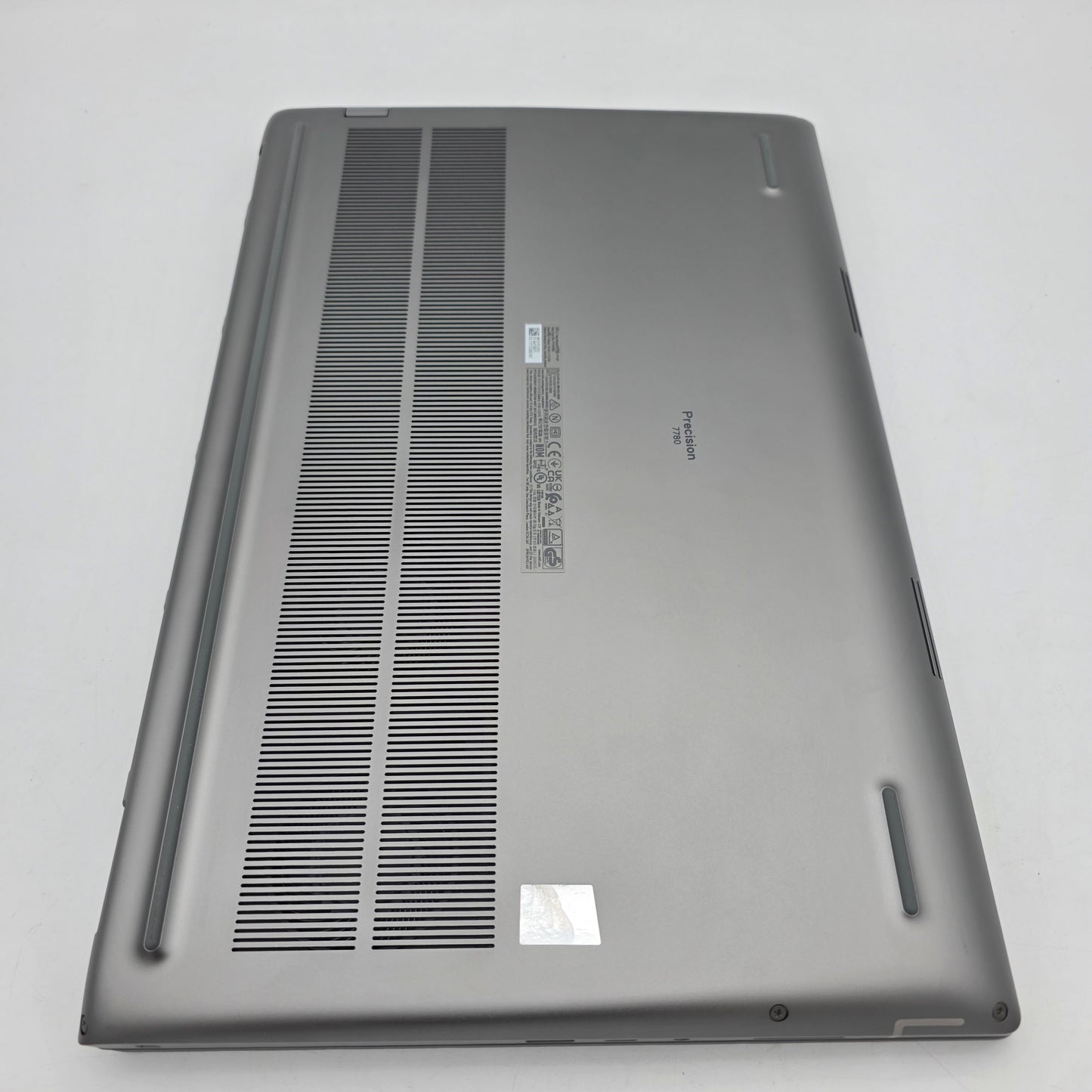 Dell Precision 7780 17.3"  i7-13850HX 2.1GHz 32GB RAM 512GB SSD RTX A1000