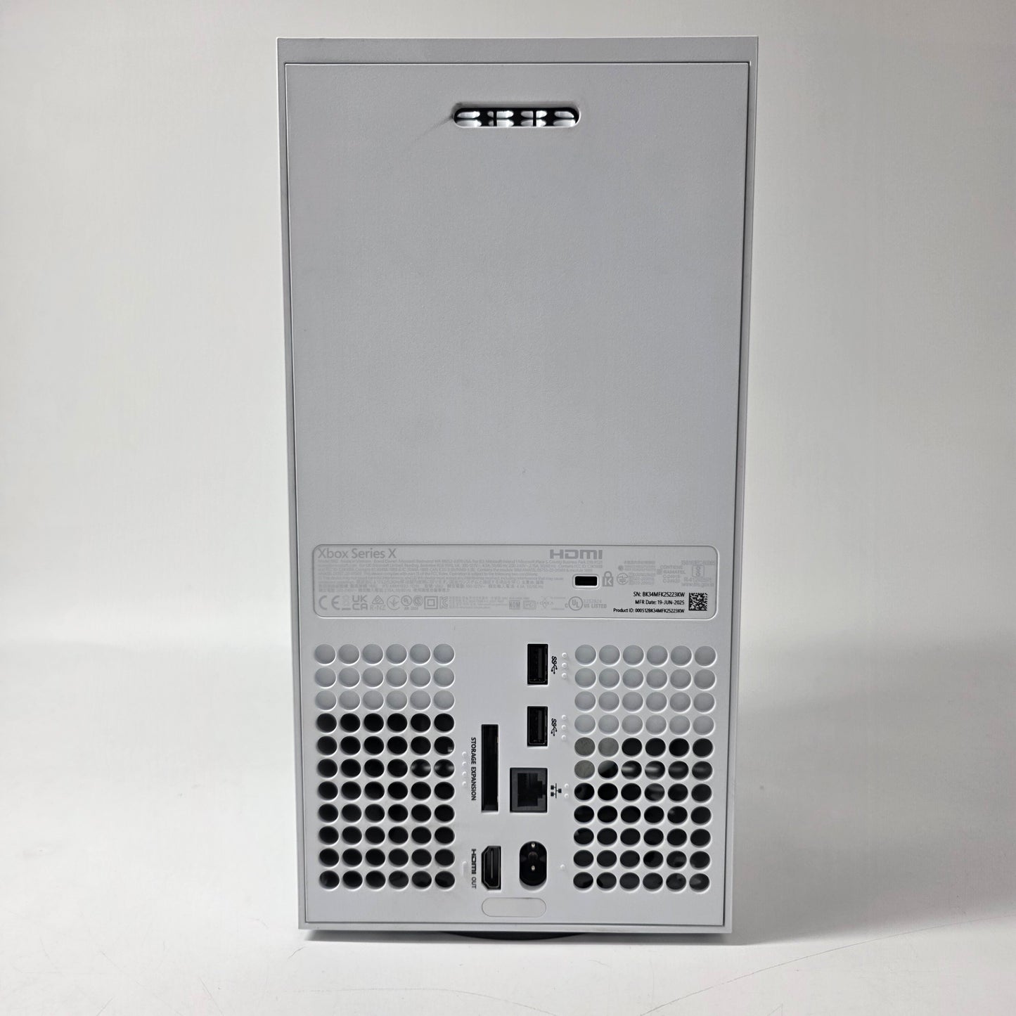 Microsoft Xbox Series X All-Digital 1TB Console Gaming System Robot White 1889