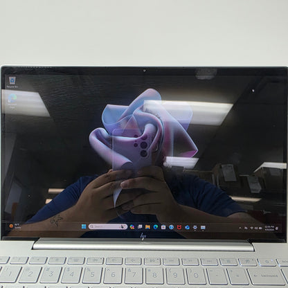 HP Envy 13-BA1075NR 13.3" i5-1135G7 2.4GHz 8GB RAM 256GB SSD