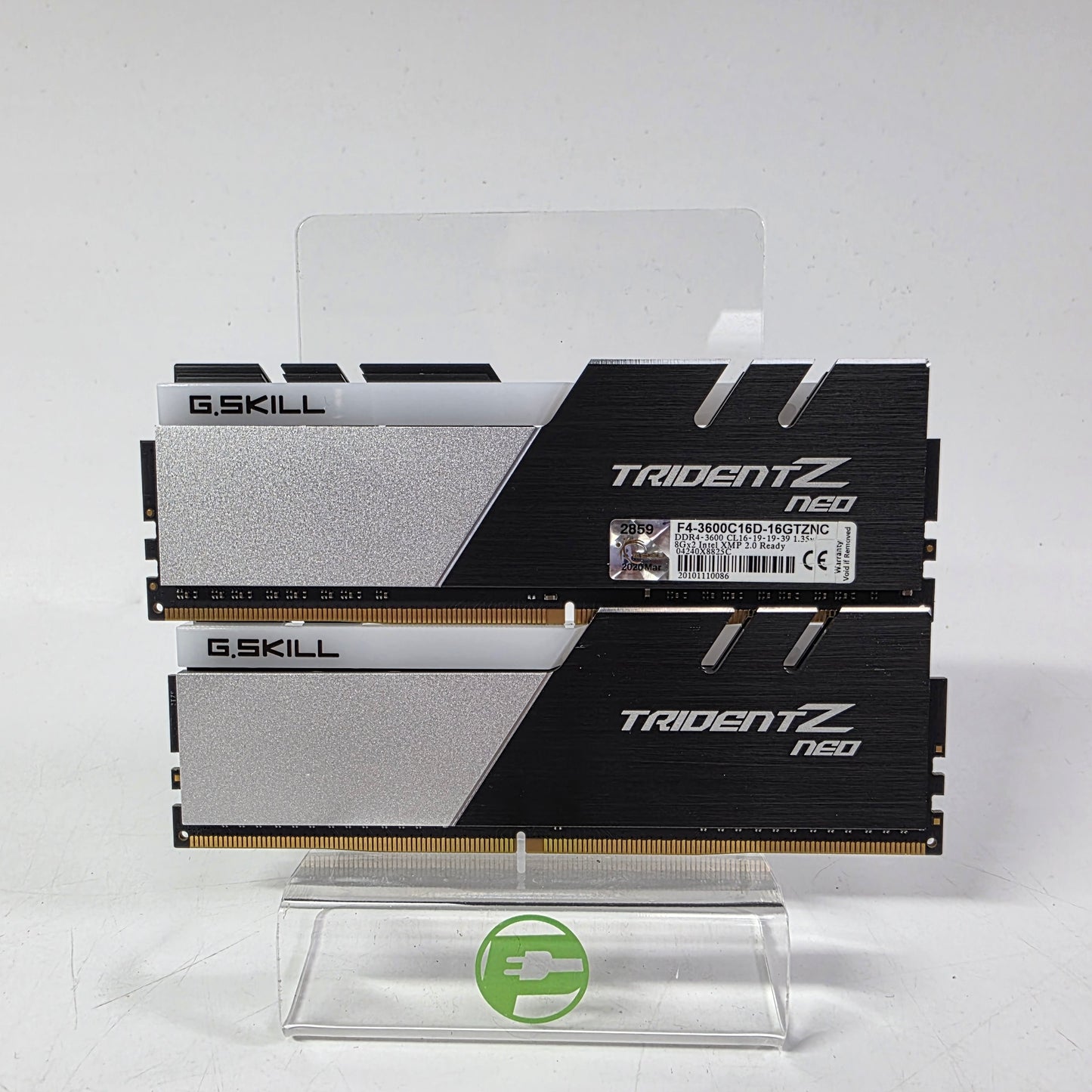 G.Skill Trident Z RGB 16GB (2x8GB) RAM DDR4 3600MHz F4-3600C16D-16GTZNC