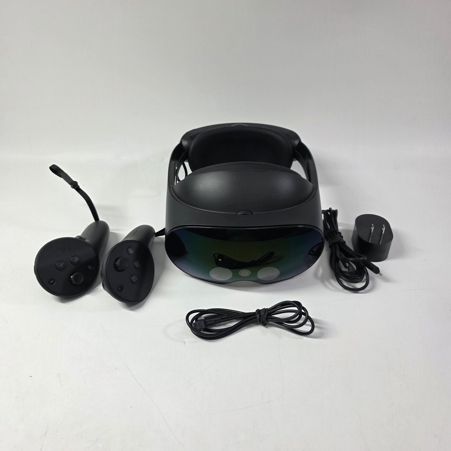 Meta Quest Pro 256GB Standalone All-in-One VR Headset DK94EC
