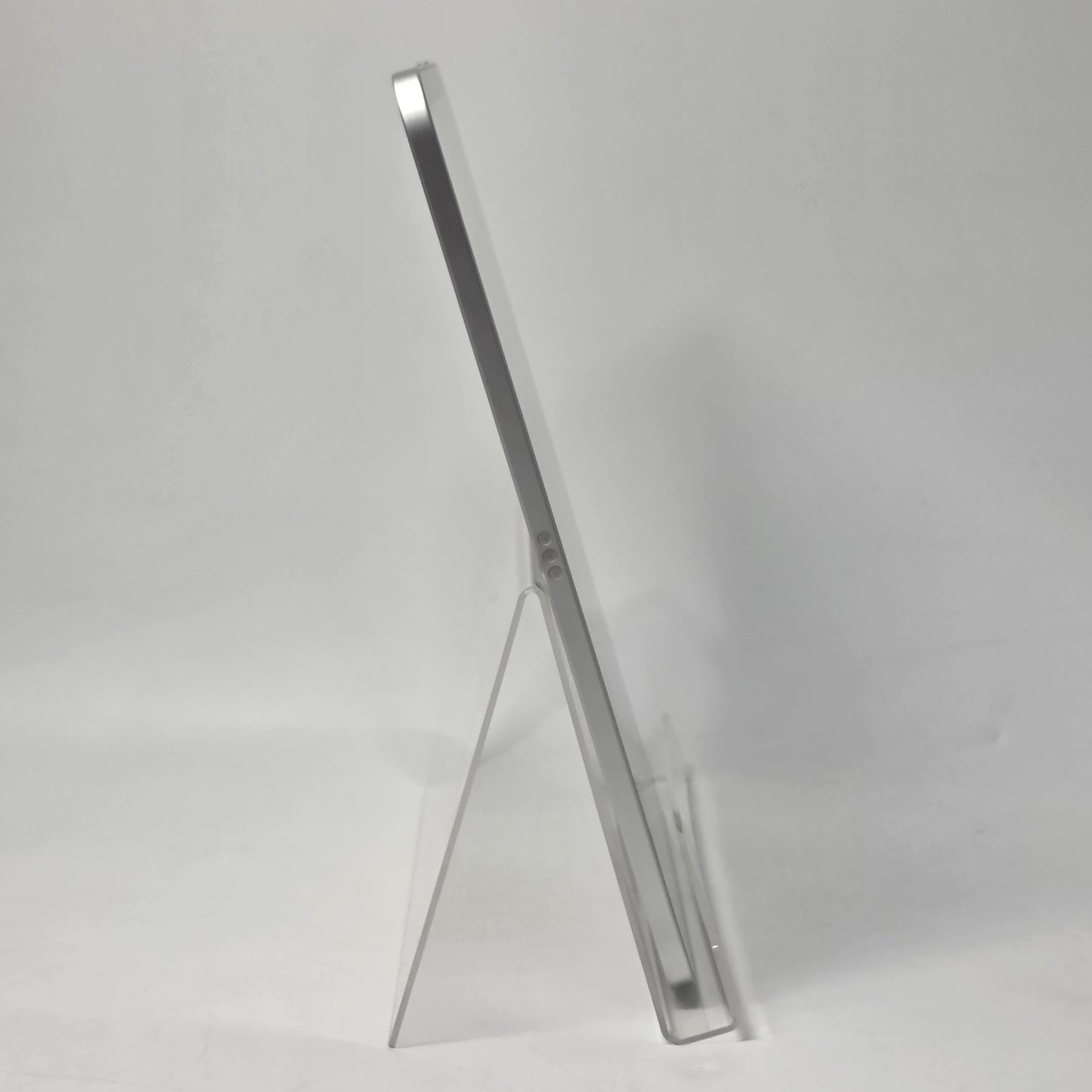 WiFi Only Apple iPad 11" (A16) 128GB Silver MD3Y4LL/A