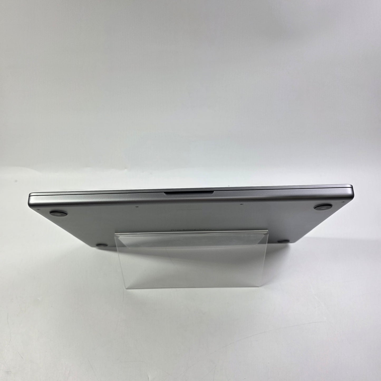 2023 Apple MacBook Pro 13.3" M2 Pro 8C GPU 3.5GHz 16GB RAM 1TB SSD MNW93LL/A