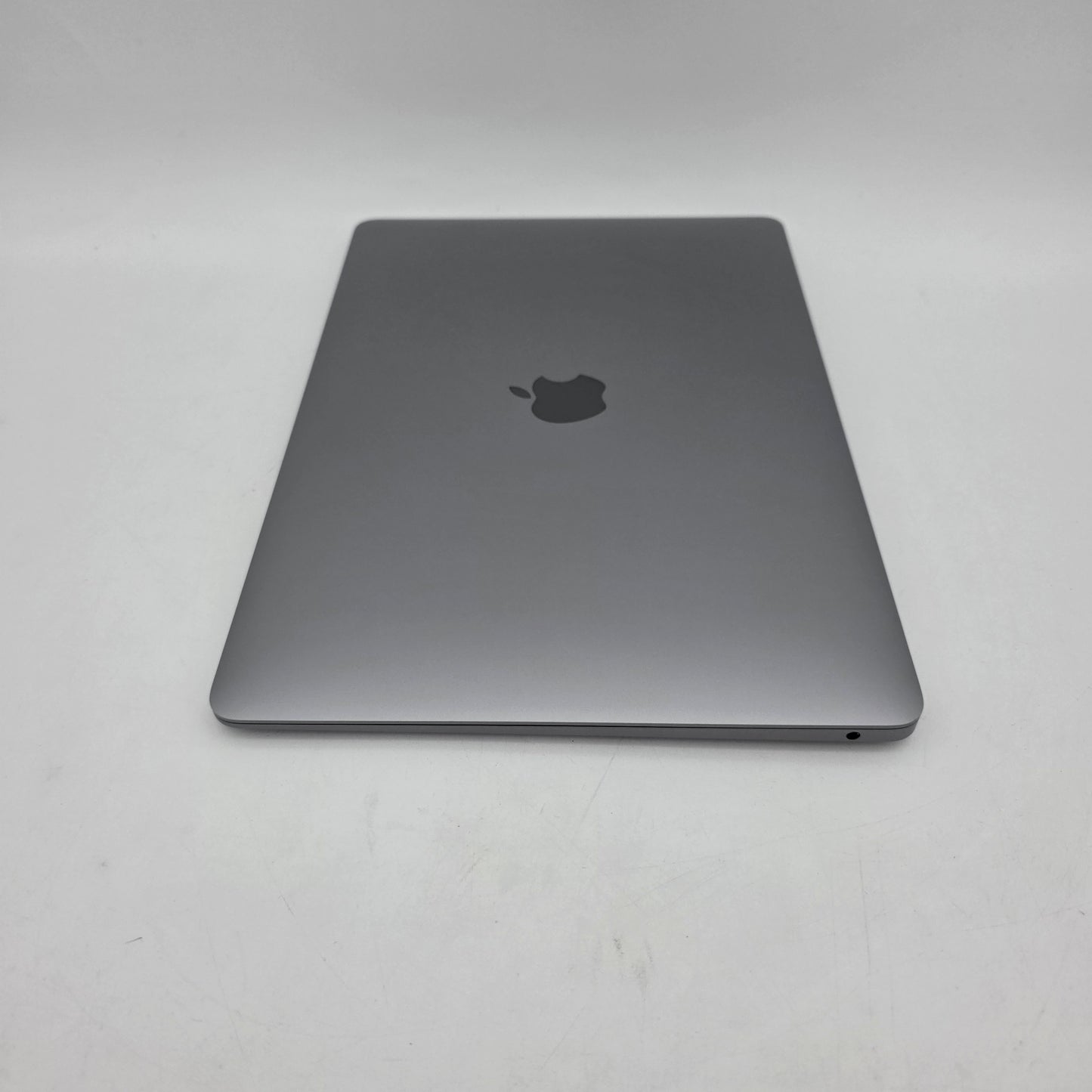 2020 Apple MacBook Air 13.3" M1 7C GPU 3.2GHz 8GB RAM 256GB SSD MGN63LL/A