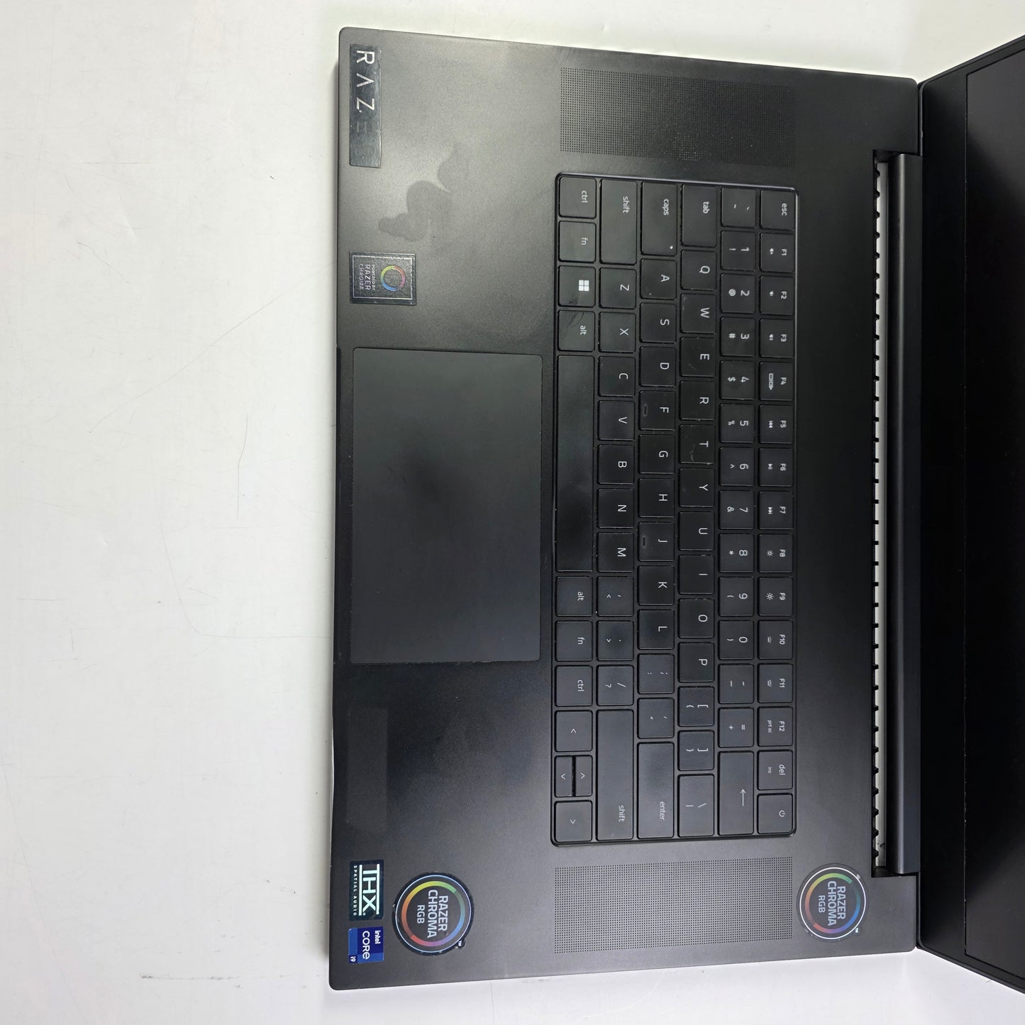 Razer Blade 17 RZ09-0423 17" i9-12900H 2.5GHz 16GB 1TB SSD GeForce RTX 3070 Ti