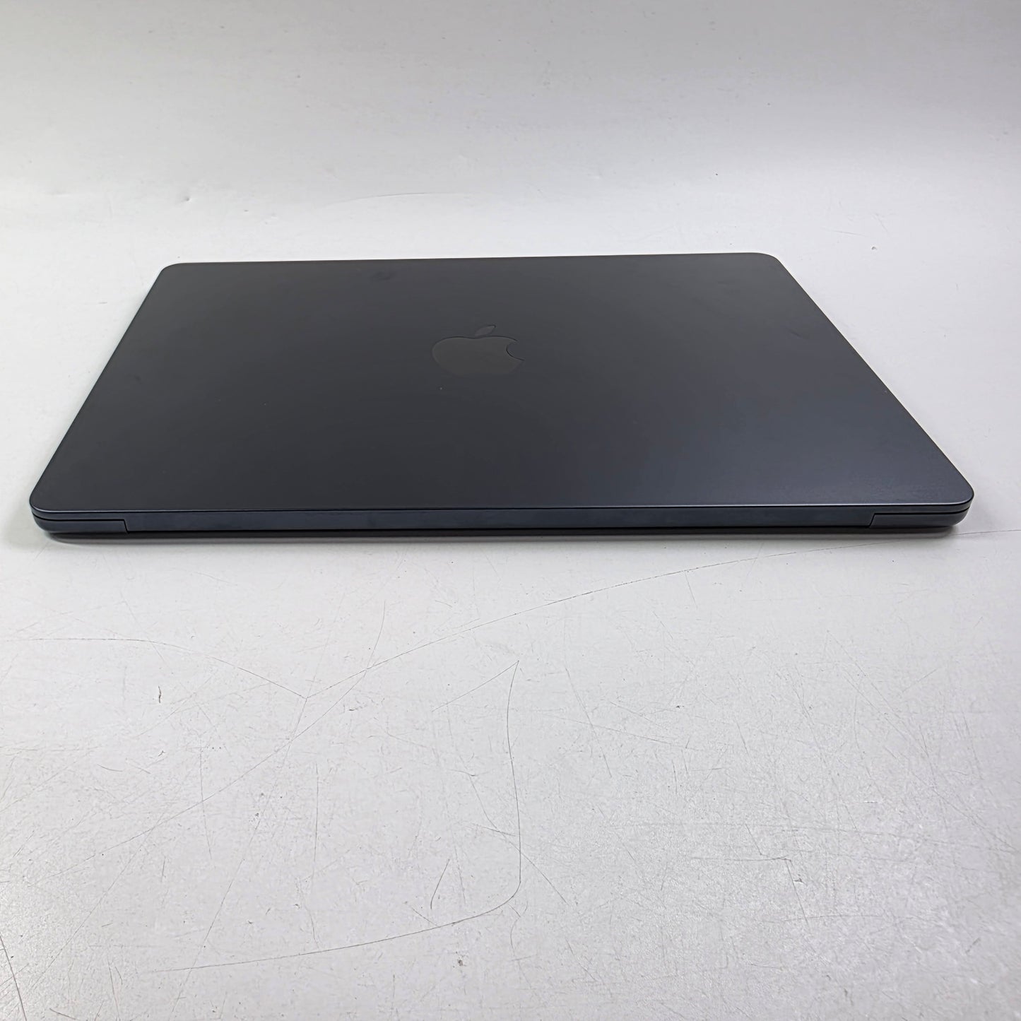 2022 Apple MacBook Air 13.6" M2 10C GPU 3.5GHz 16GB RAM 256GB SSD A2681