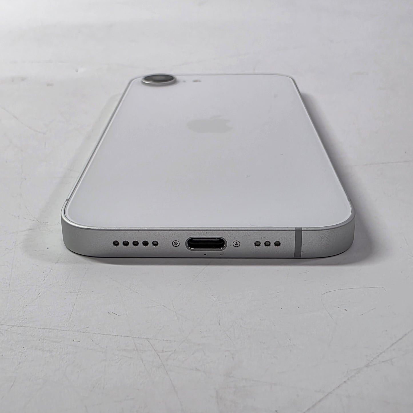 Factory Unlocked Apple iPhone 16e 128GB White MD0E4LL/A