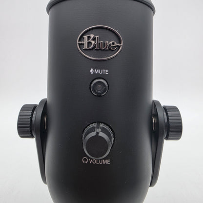 Blue Blue Yeti Blackout Condenser Studio Microphone
