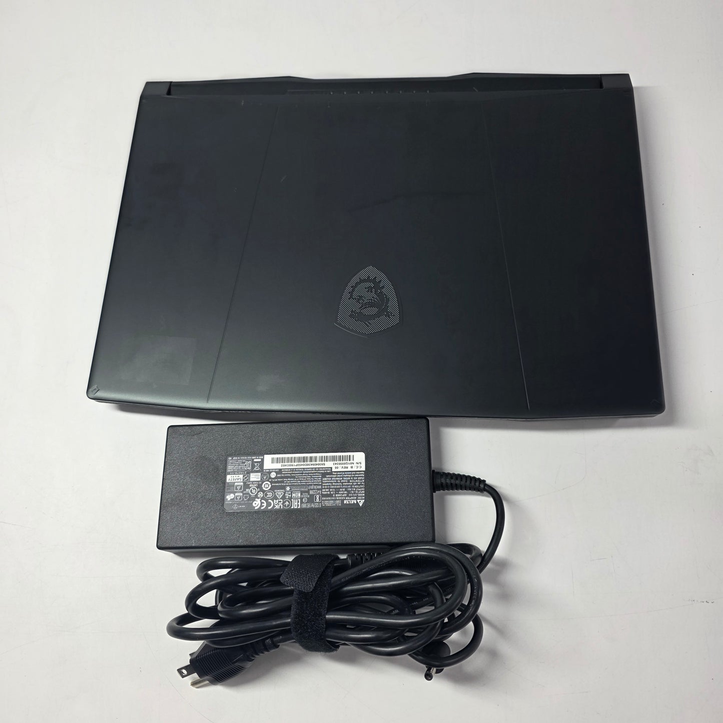 MSI Katana 15 HX 15.6" i7-14650HX 2.2GHz 16GB RAM 500GB SSD GeForce RTX 5050